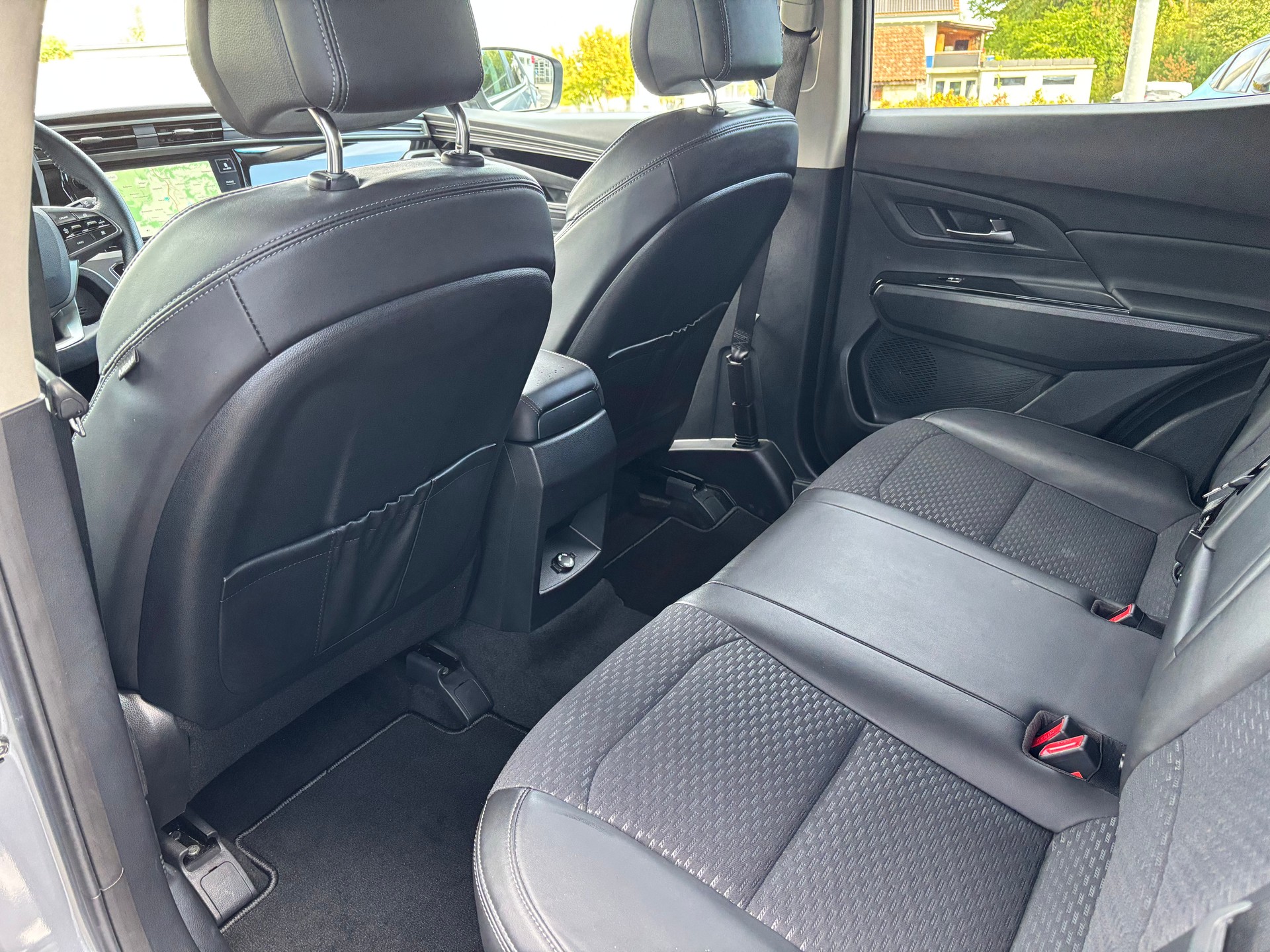 KGM-SsangYong Korando 1.5 T GDI Blackline 4WD-image-9