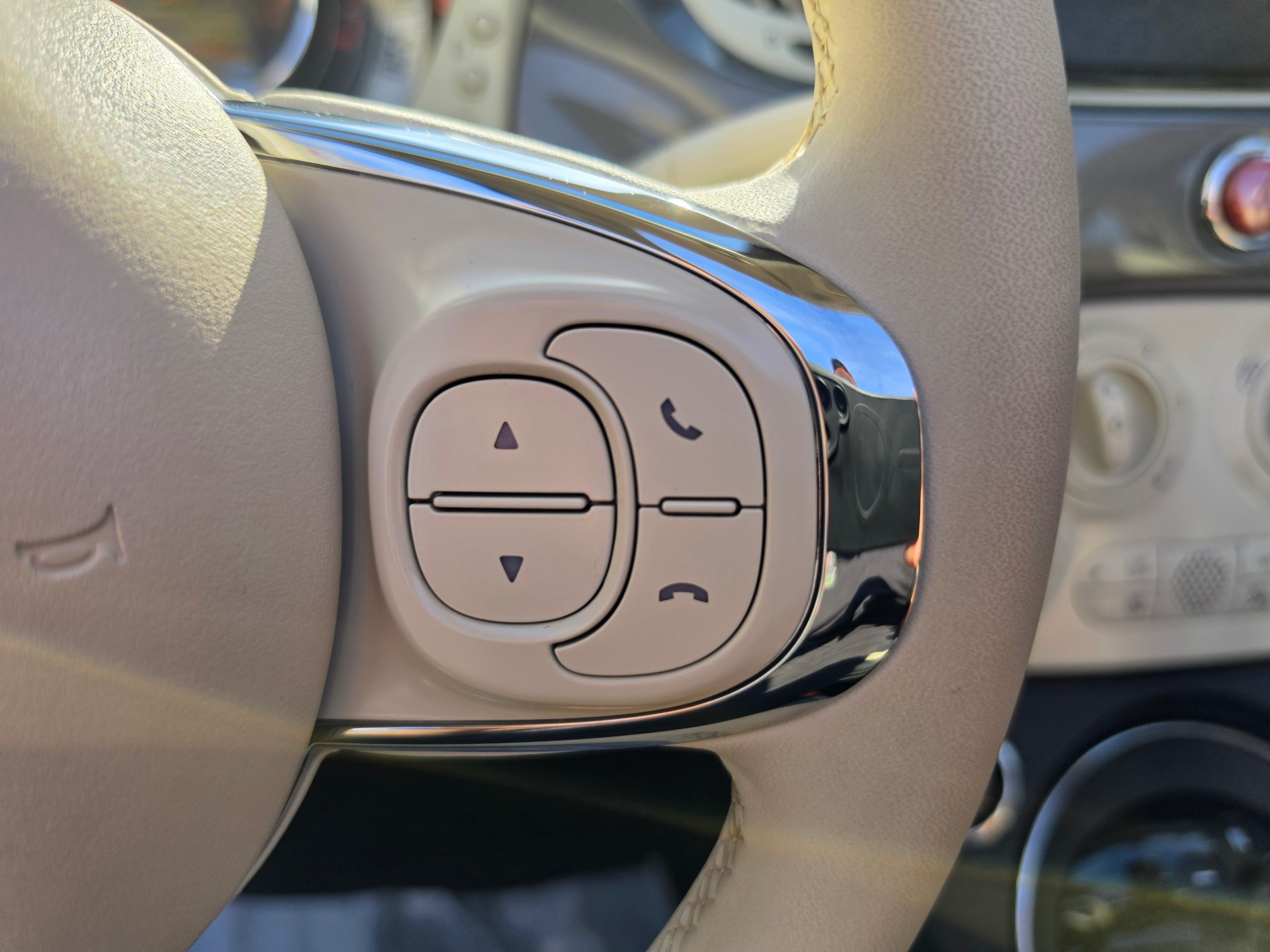 FIAT 500C 1.2 Lounge Dualogic-image-21
