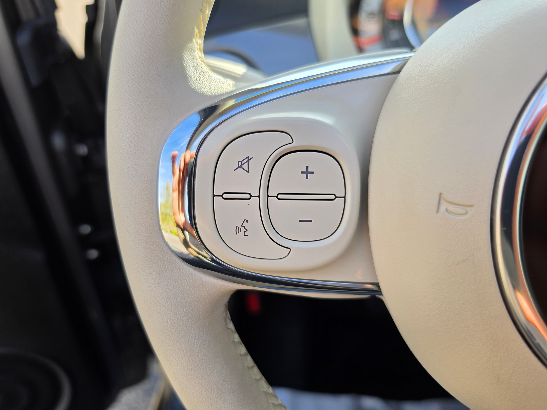 FIAT 500C 1.2 Lounge Dualogic-image-20