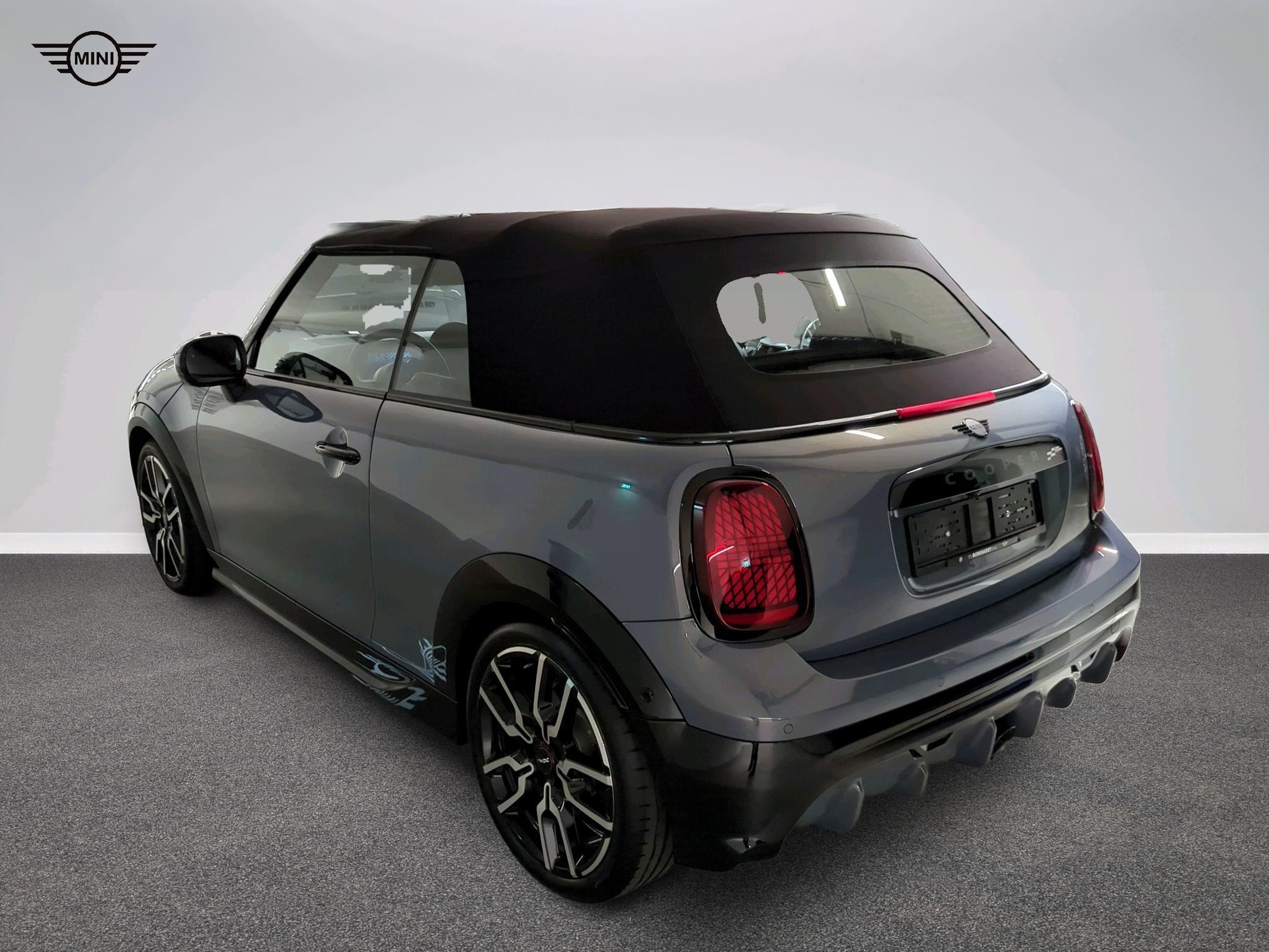 MINI John Cooper Works Cabrio-image-3