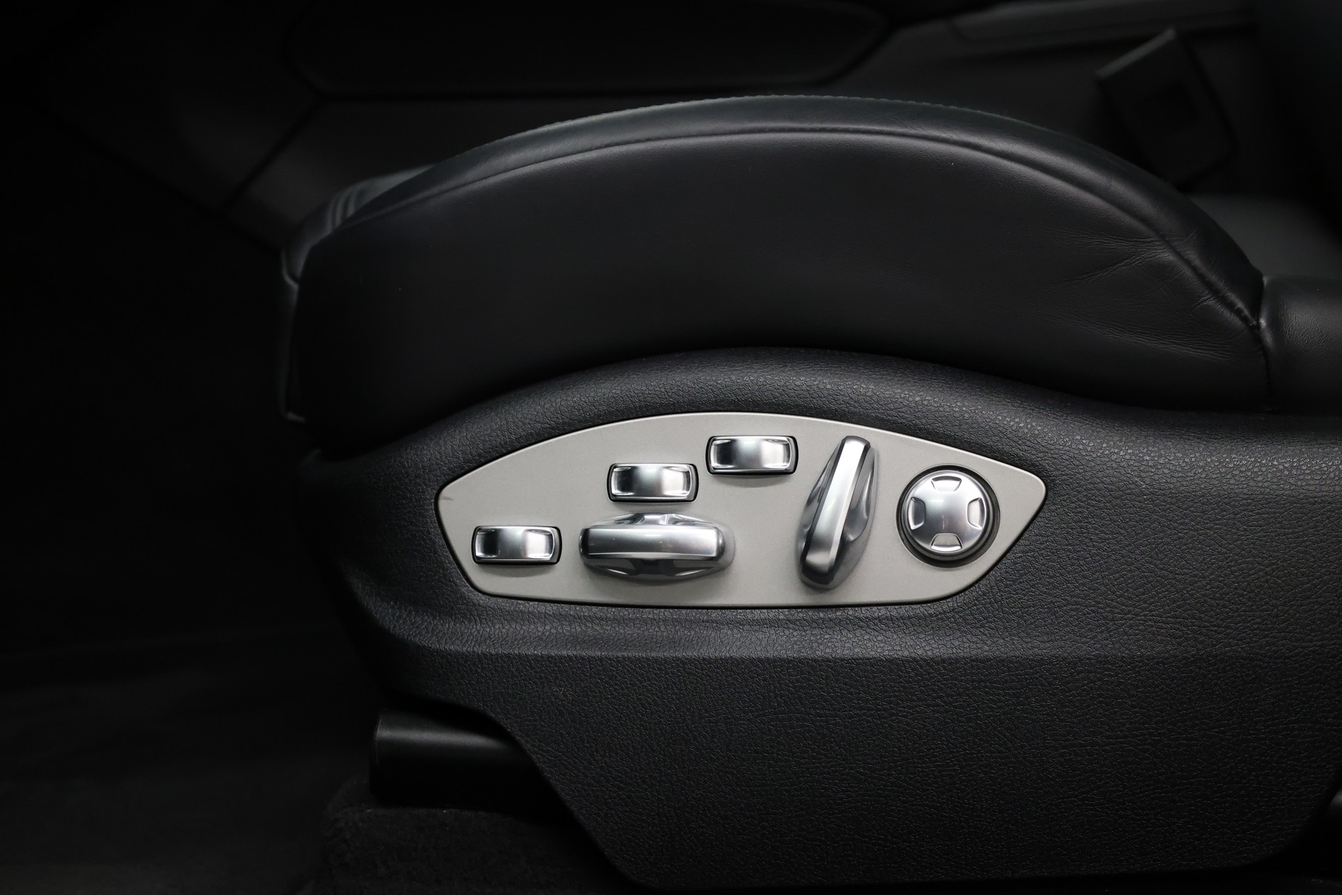 PORSCHE Macan 2.9 V6 GTS-image-24