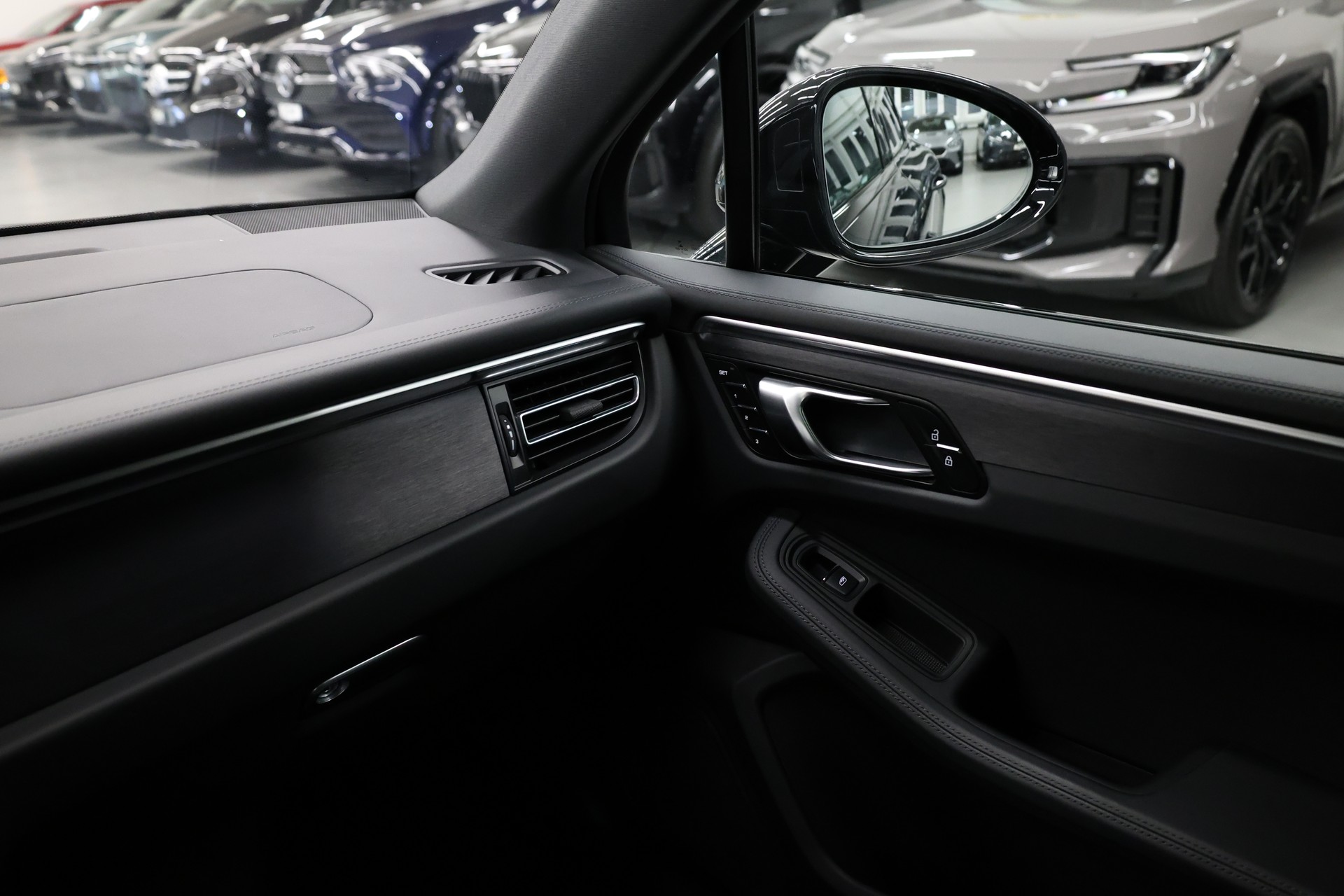 PORSCHE Macan 2.9 V6 GTS-image-23
