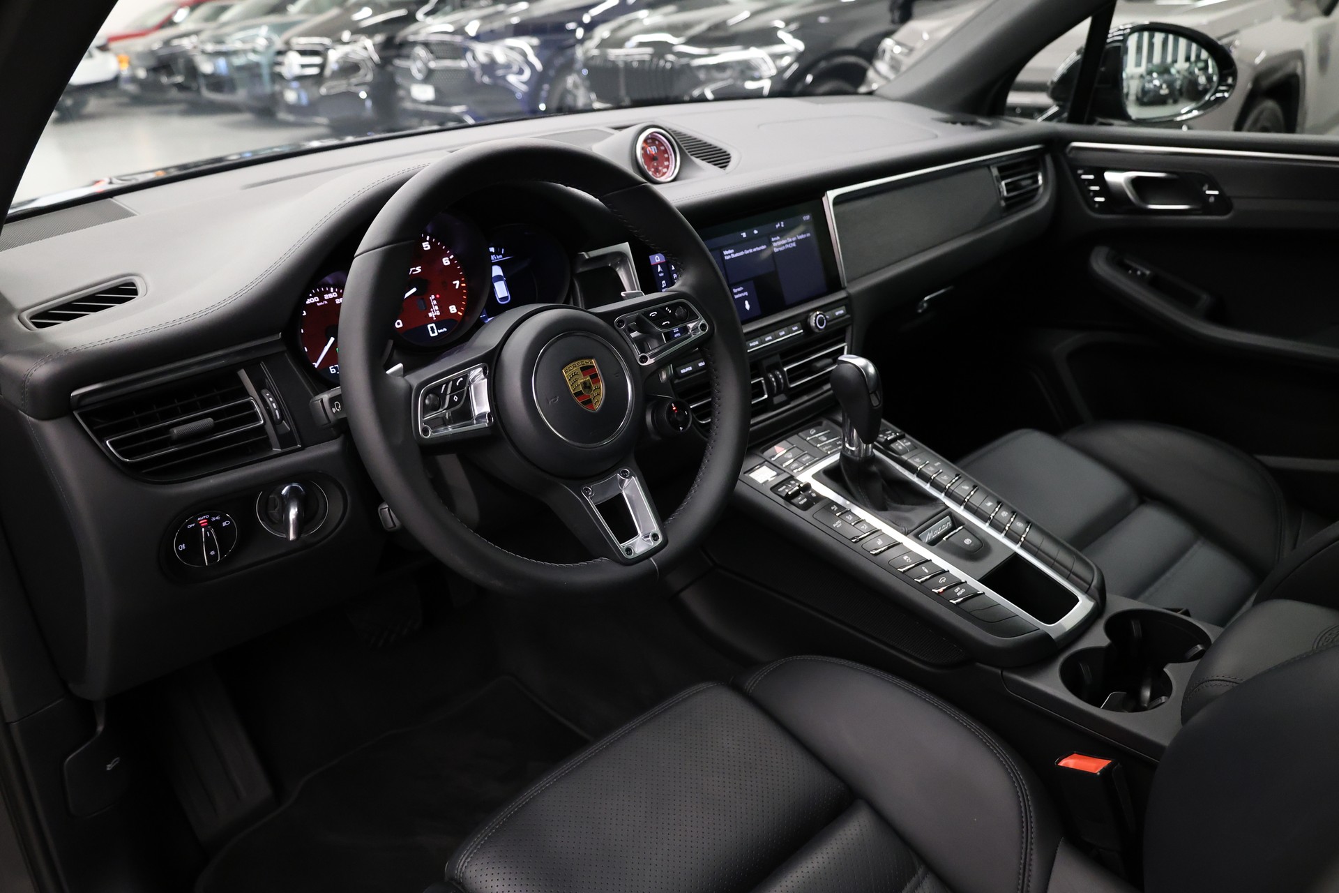PORSCHE Macan 2.9 V6 GTS-image-18