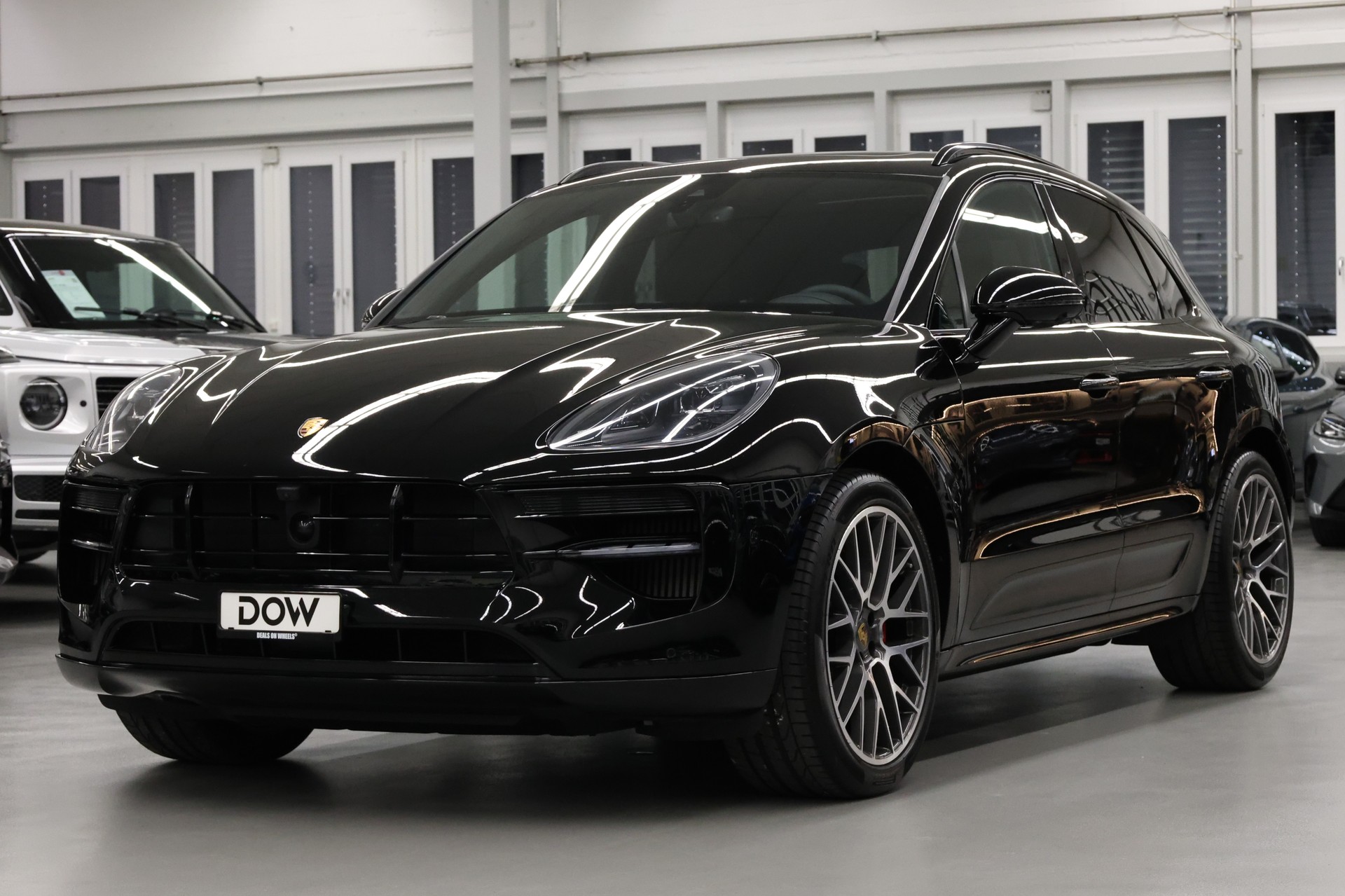 PORSCHE Macan 2.9 V6 GTS-image-3