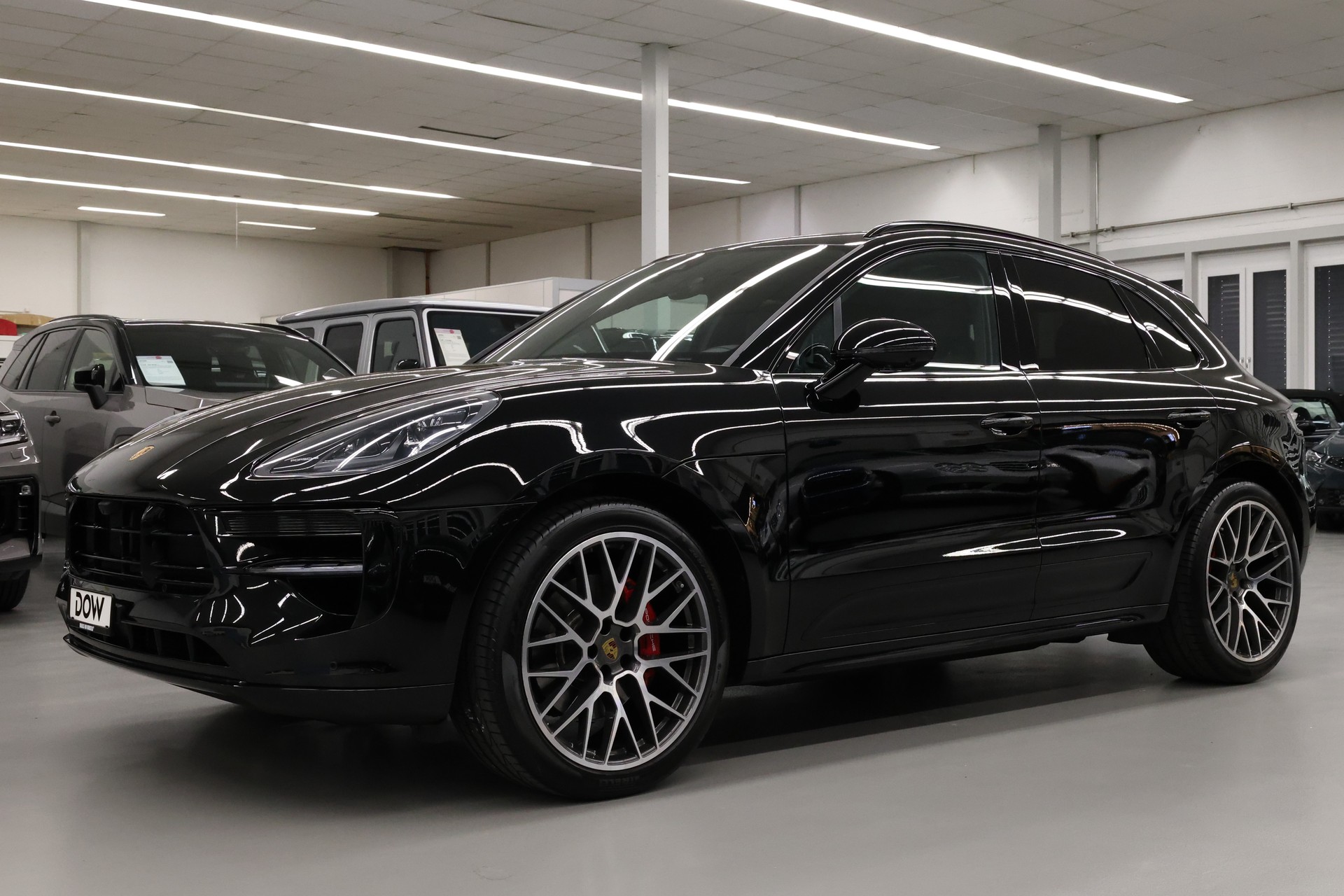 PORSCHE Macan 2.9 V6 GTS-image-2