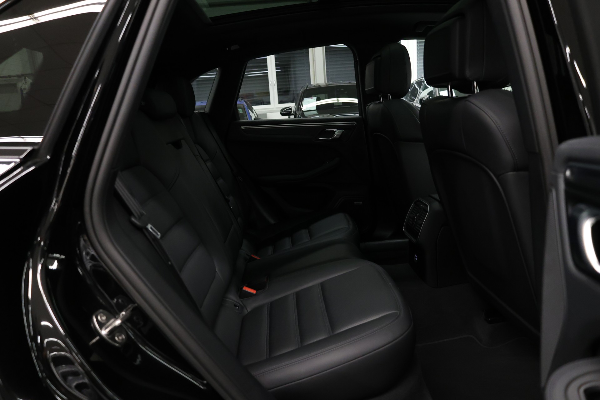 PORSCHE Macan 2.9 V6 GTS-image-26