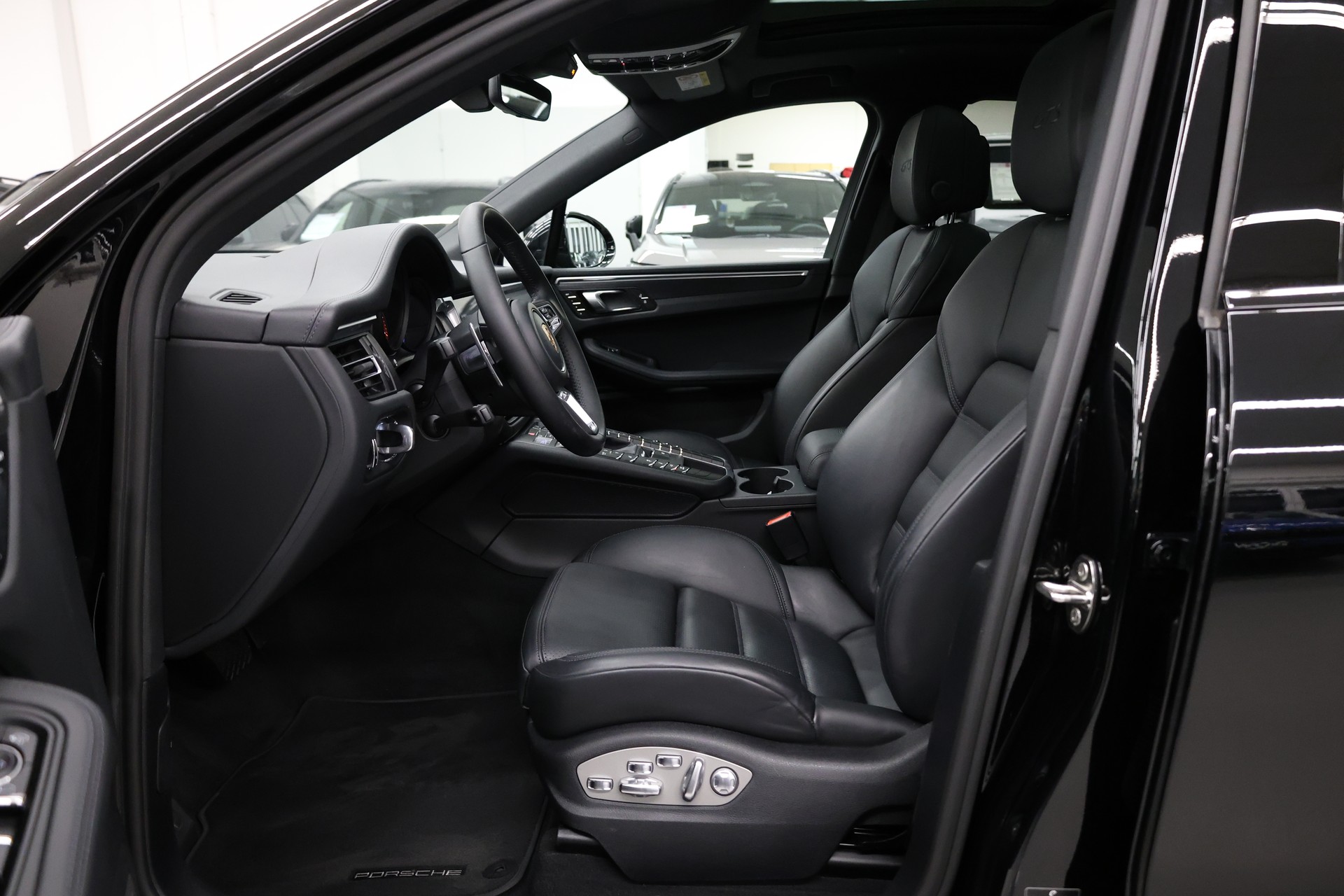 PORSCHE Macan 2.9 V6 GTS-image-16