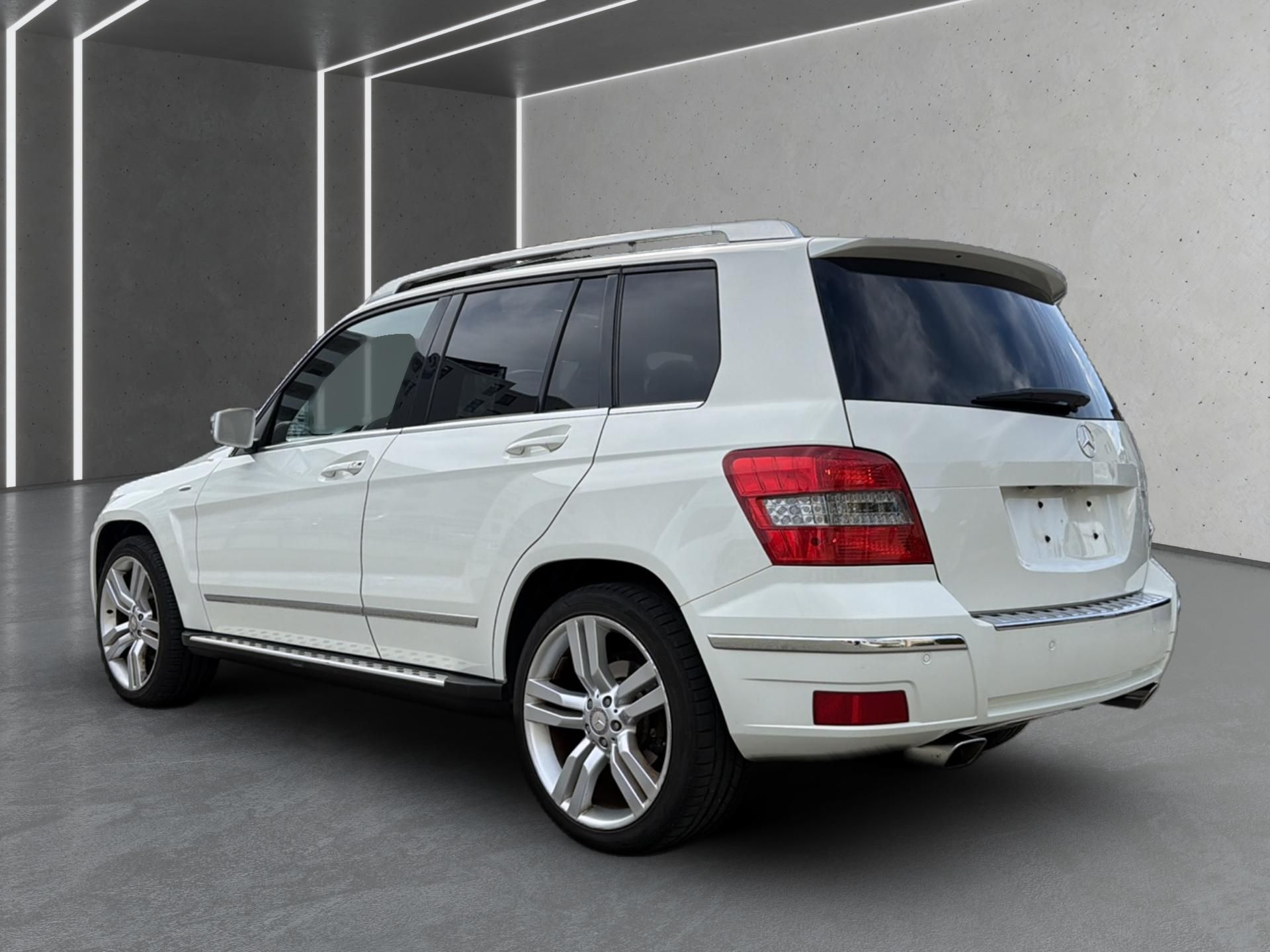 MERCEDES-BENZ GLK 350 4Matic 7G-Tronic-image-3