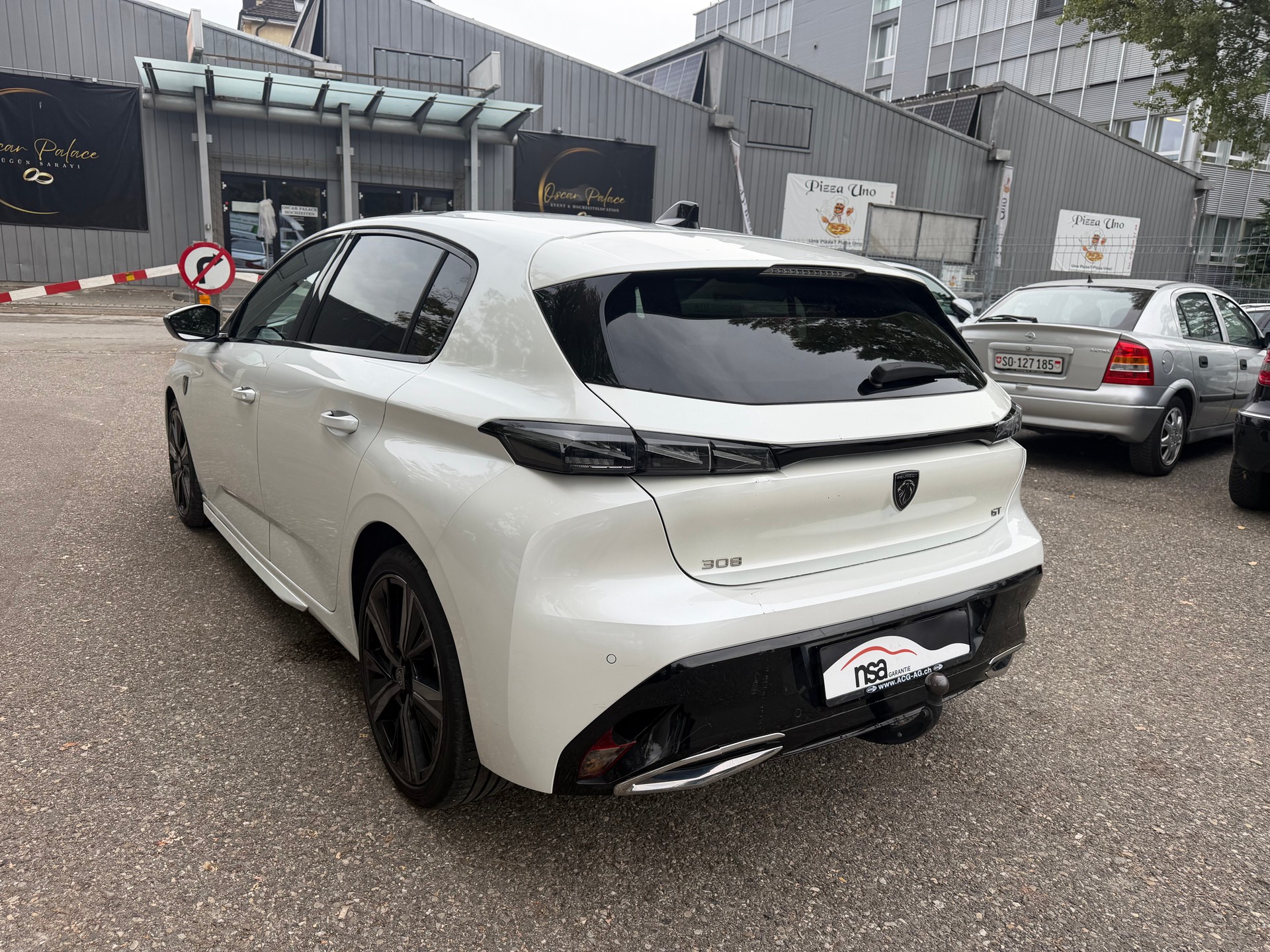 PEUGEOT 308 1.5 BlueHDI GT EAT8 ** G. Navi * LED * Klima-auto * MF-Lenkrad - Tempomat * PDC V&H * Ab MFK-image-12