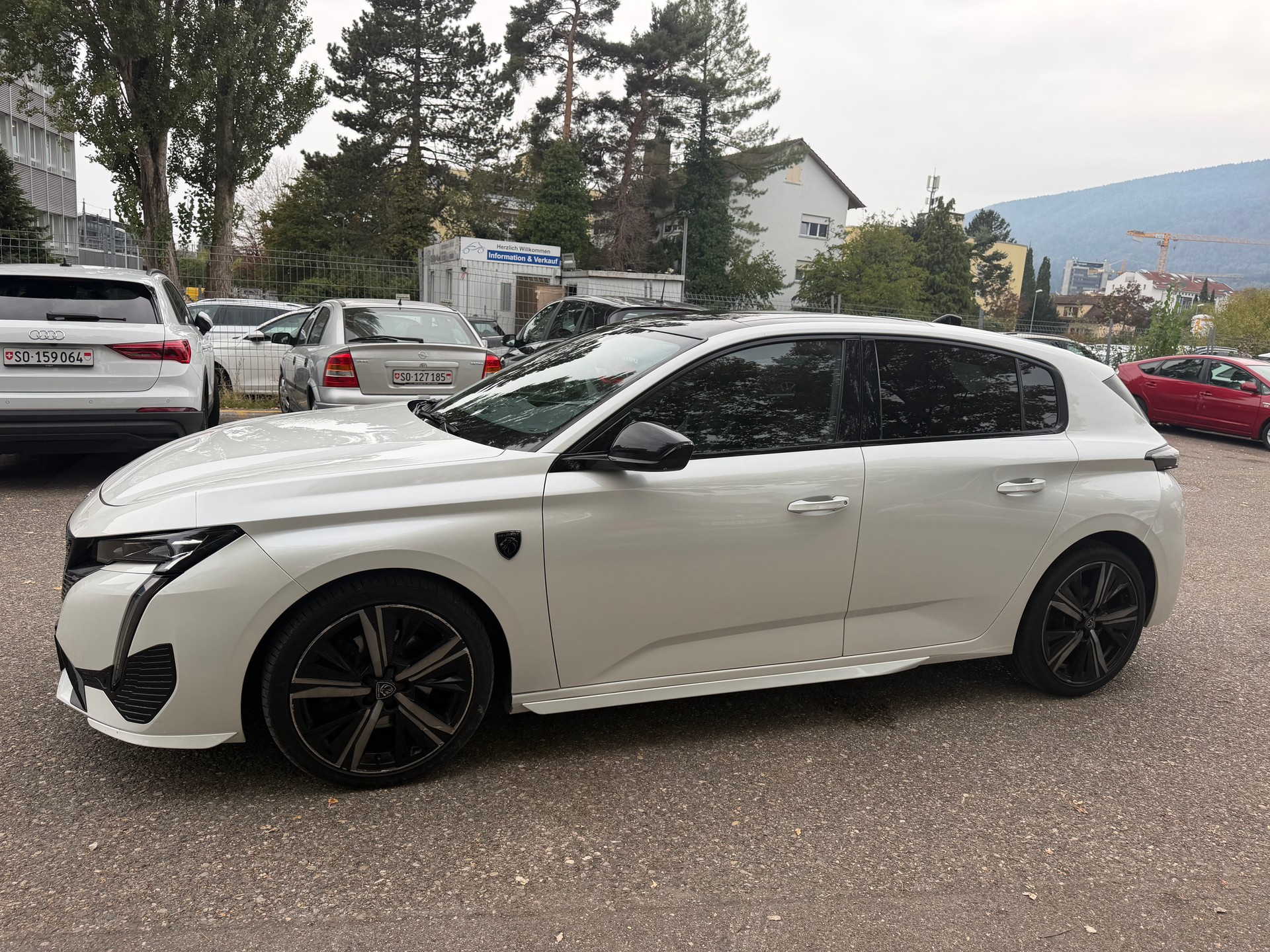 PEUGEOT 308 1.5 BlueHDI GT EAT8 ** G. Navi * LED * Klima-auto * MF-Lenkrad - Tempomat * PDC V&H * Ab MFK-image-10