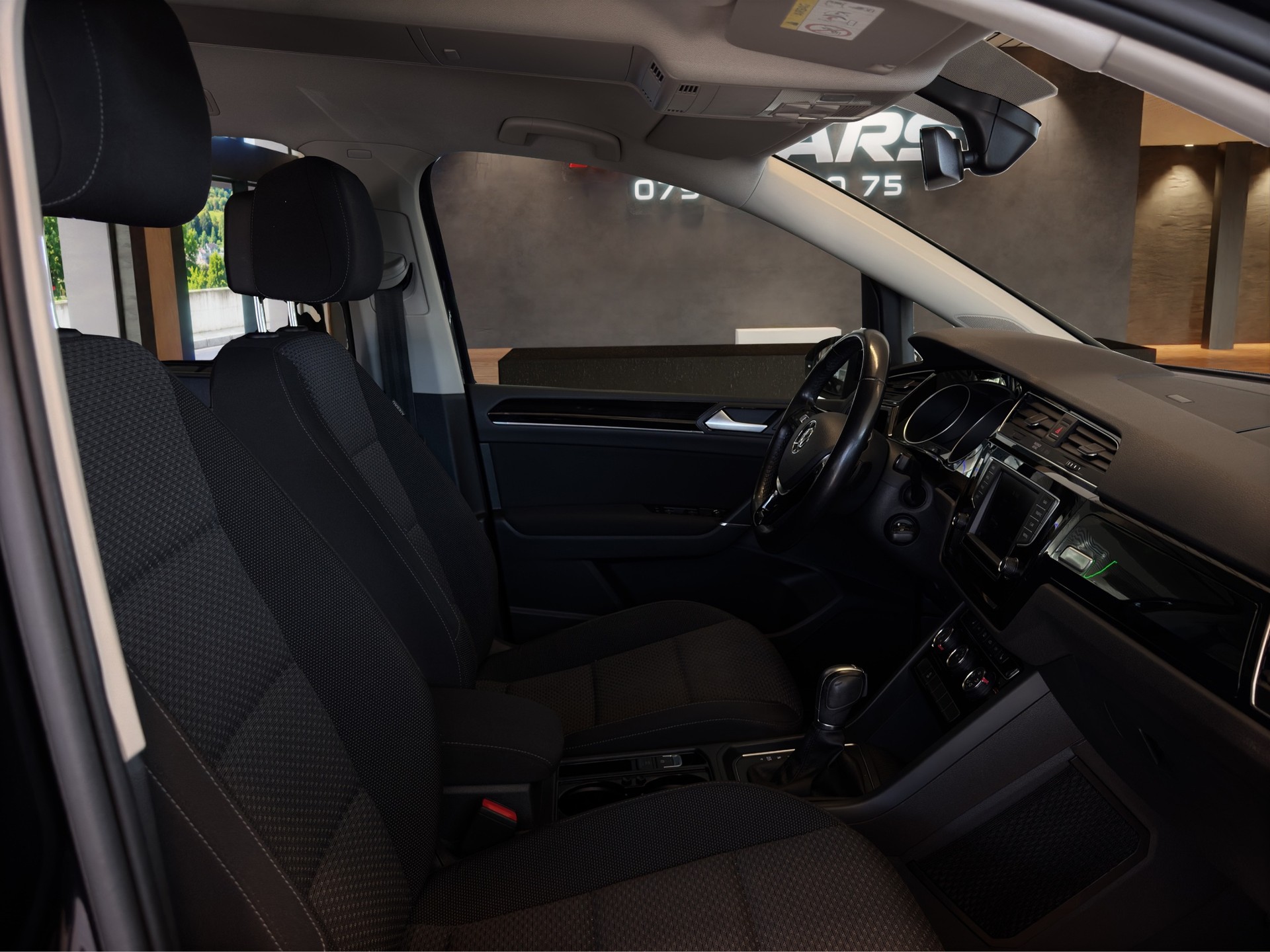 VW Touran 1.4 TSI BlueMotion Technology Comfortline DSG-image-8