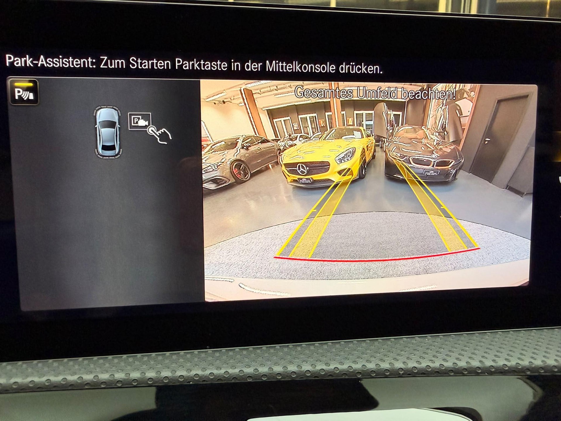 MERCEDES-BENZ A-Klasse V177 Limousine A 200 AMG Line-image-23