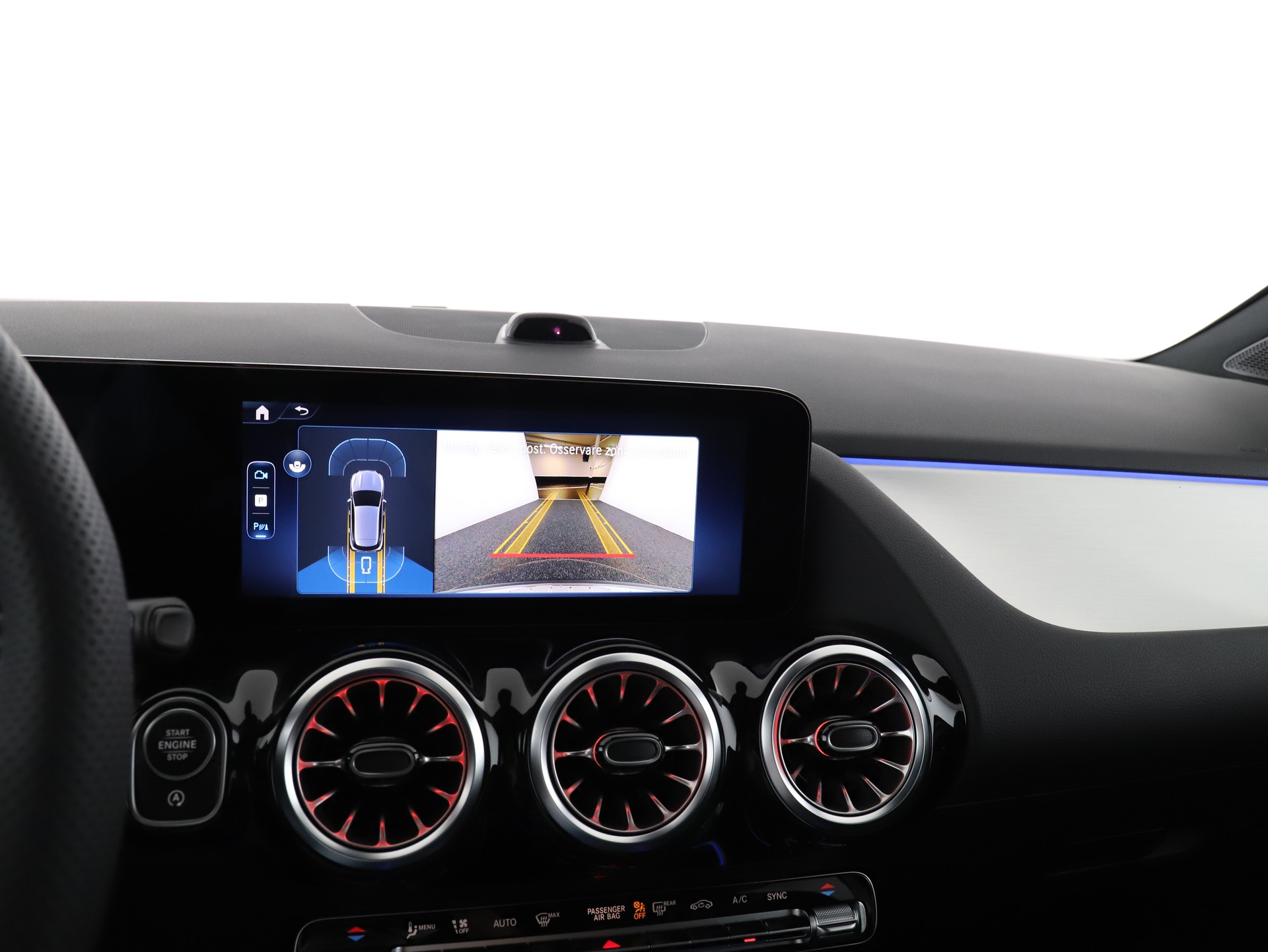 MERCEDES-BENZ GLA 200 Night Star 7G-D-image-13