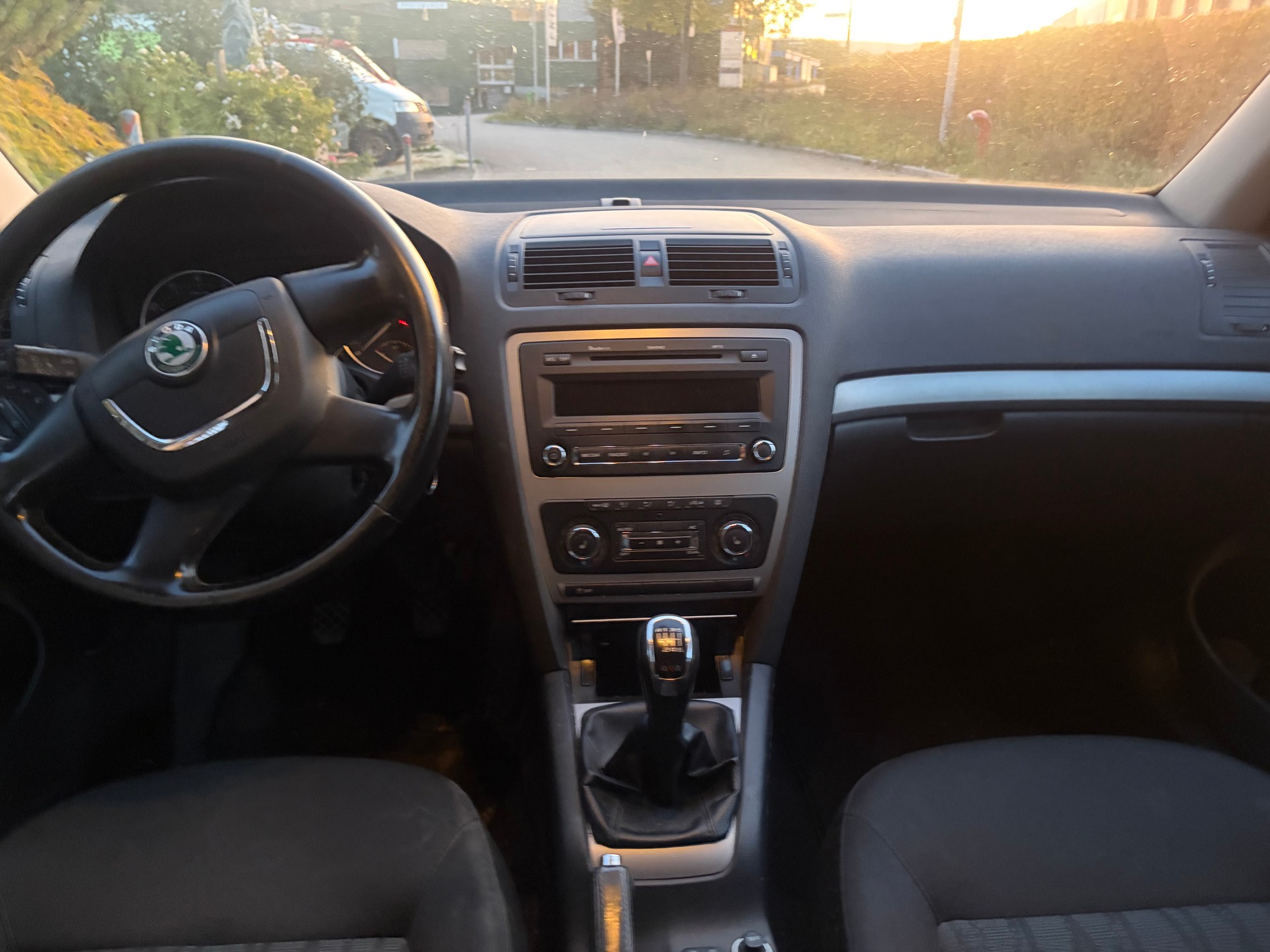 SKODA Octavia Combi 1.8 TSI Twenty 4x4-image-7