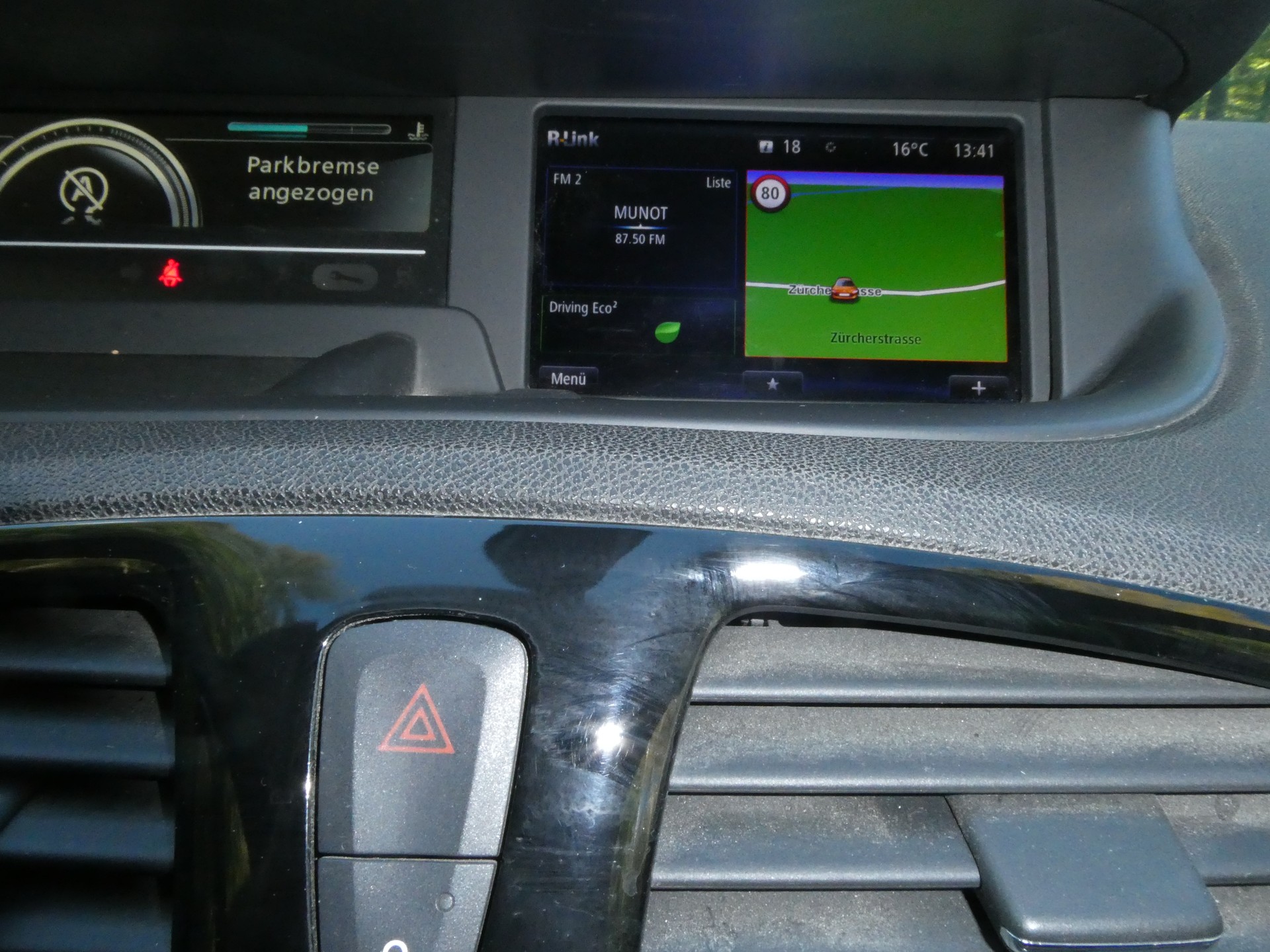 RENAULT Scénic 1.2 16V Turbo Limited-image-12