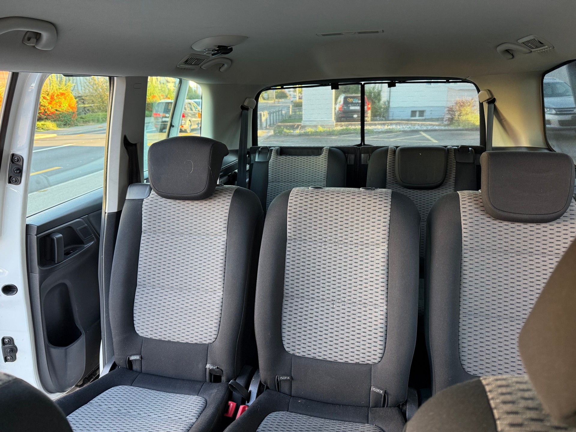 VW Sharan 2.0 TDI BMT Comfortline DSG-image-11