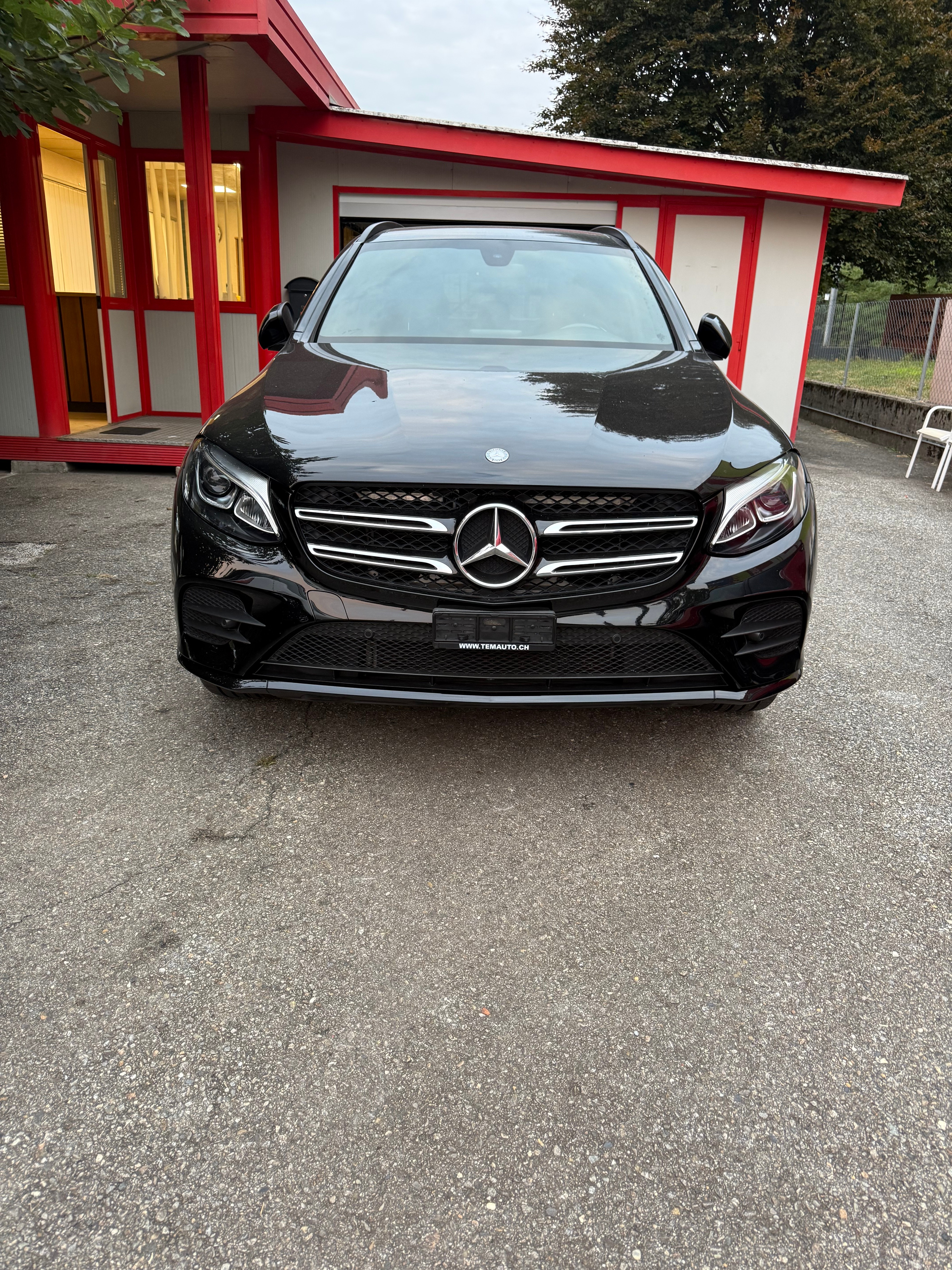 Car photo