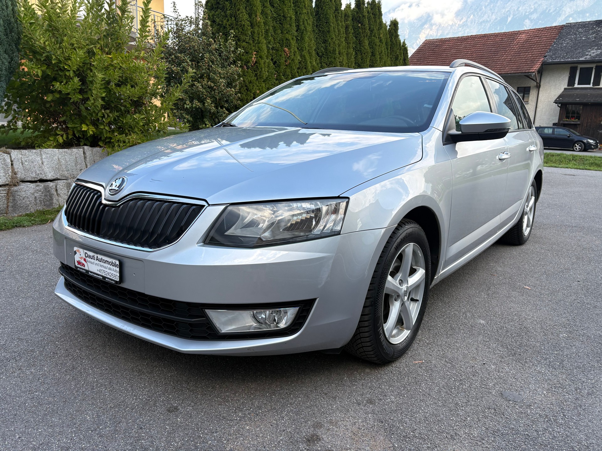 SKODA Octavia Combi 2.0 TDI Ambition 4x4-image-0