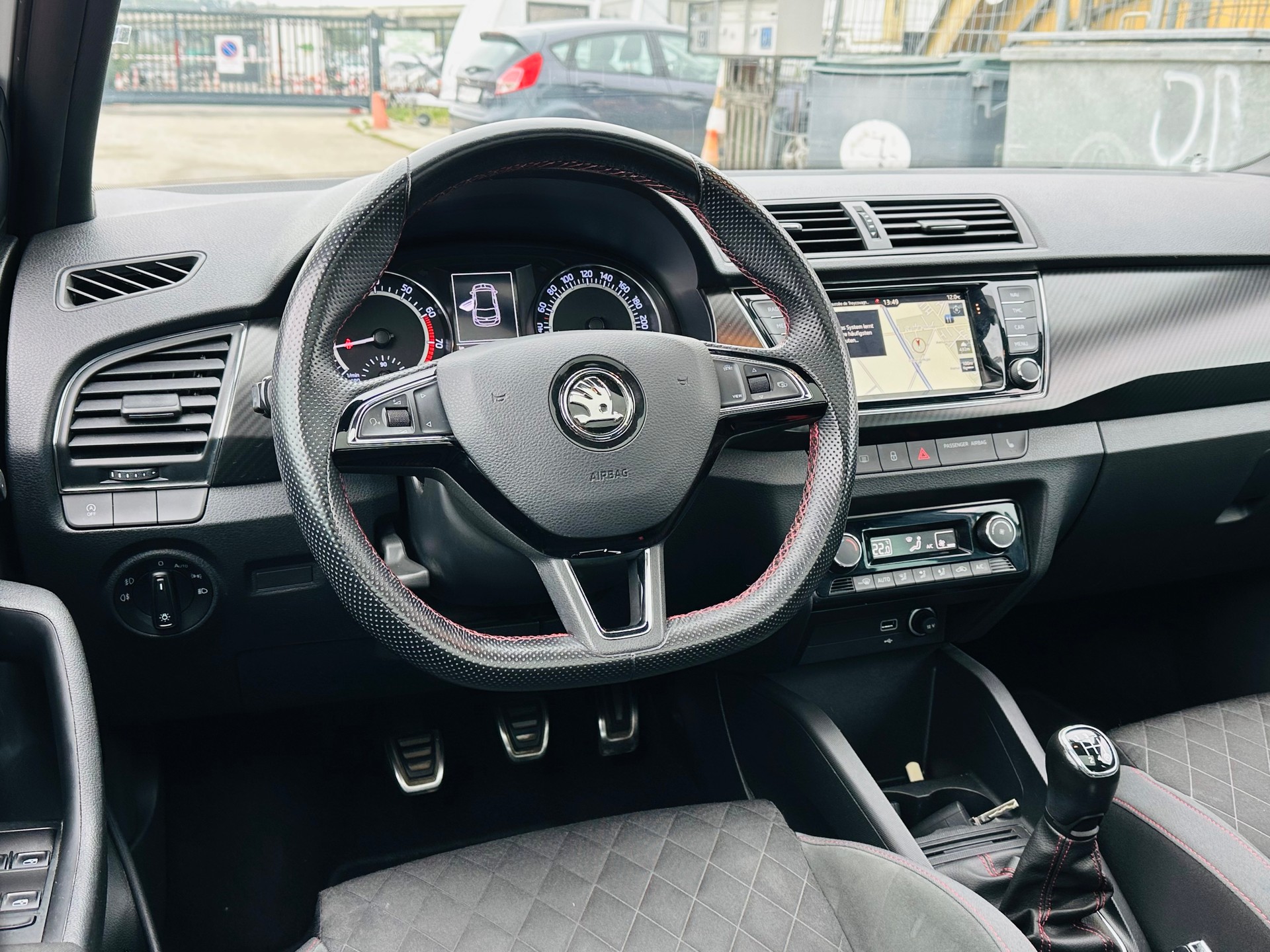 SKODA Fabia 1.0 MPI Monte Carlo-image-13
