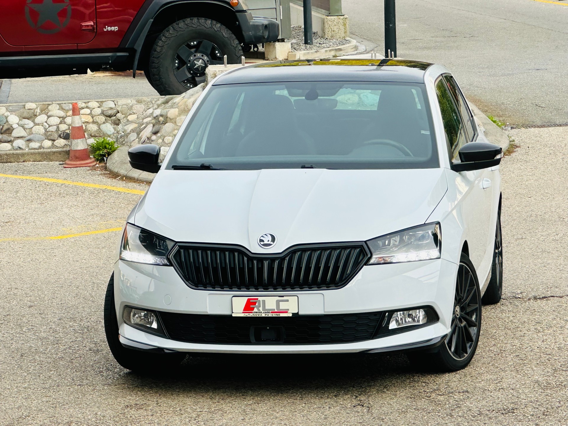 SKODA Fabia 1.0 MPI Monte Carlo-image-1