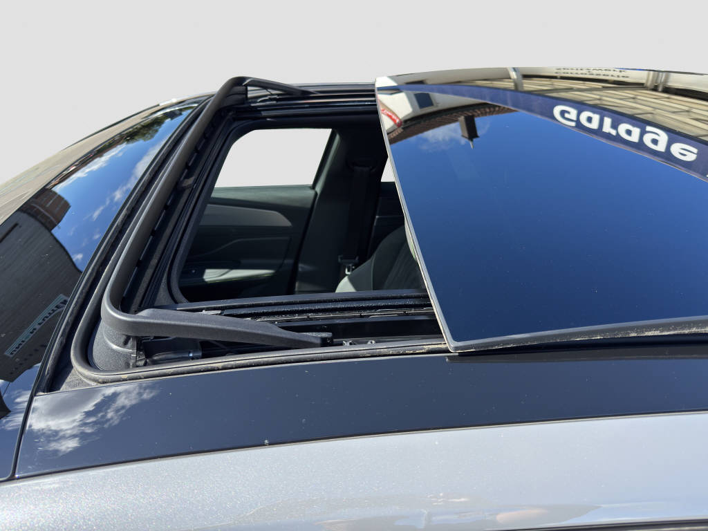 PEUGEOT 308 e-GT-image-10