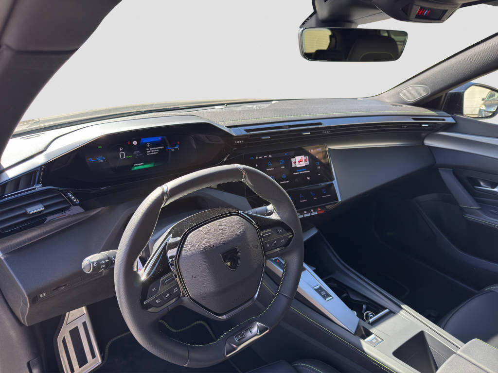 PEUGEOT 308 e-GT-image-9