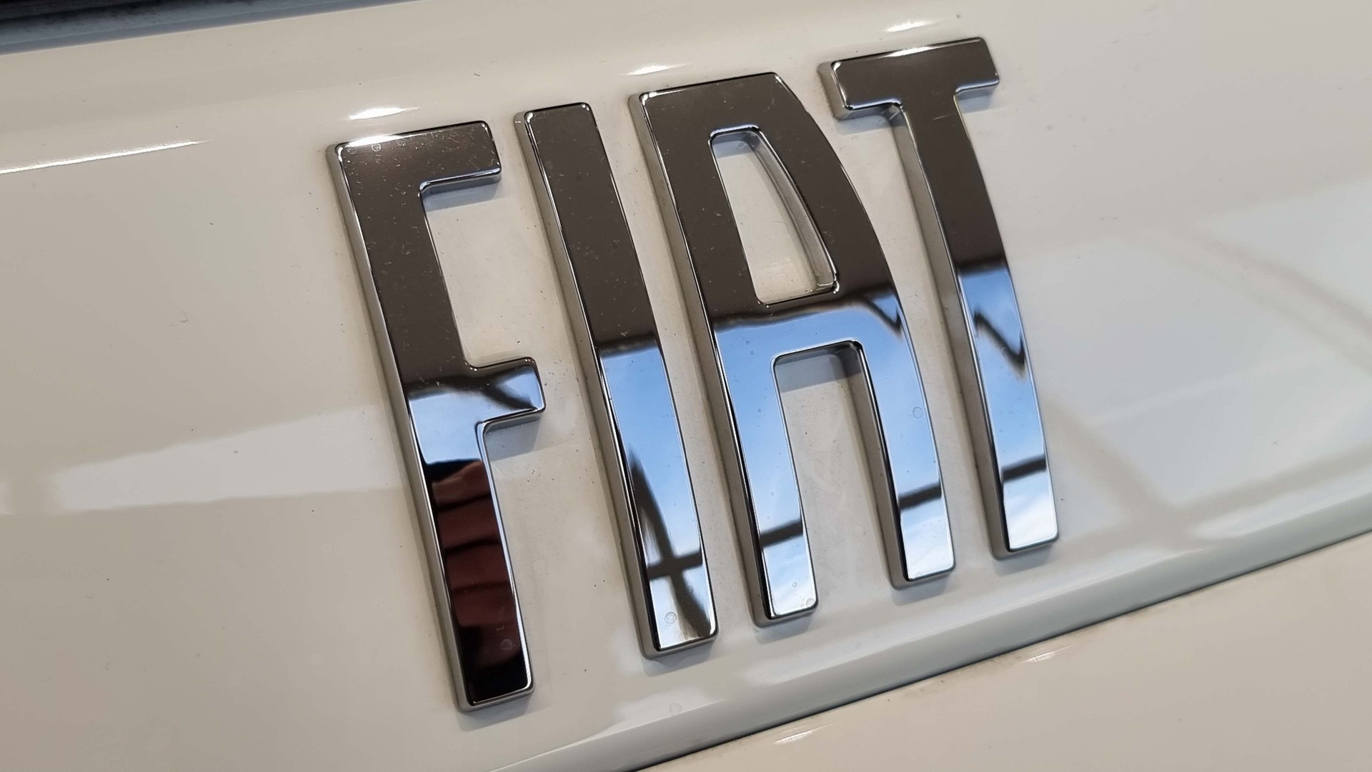 FIAT 600 1.2 Hybrid 110 La Prima-image-14