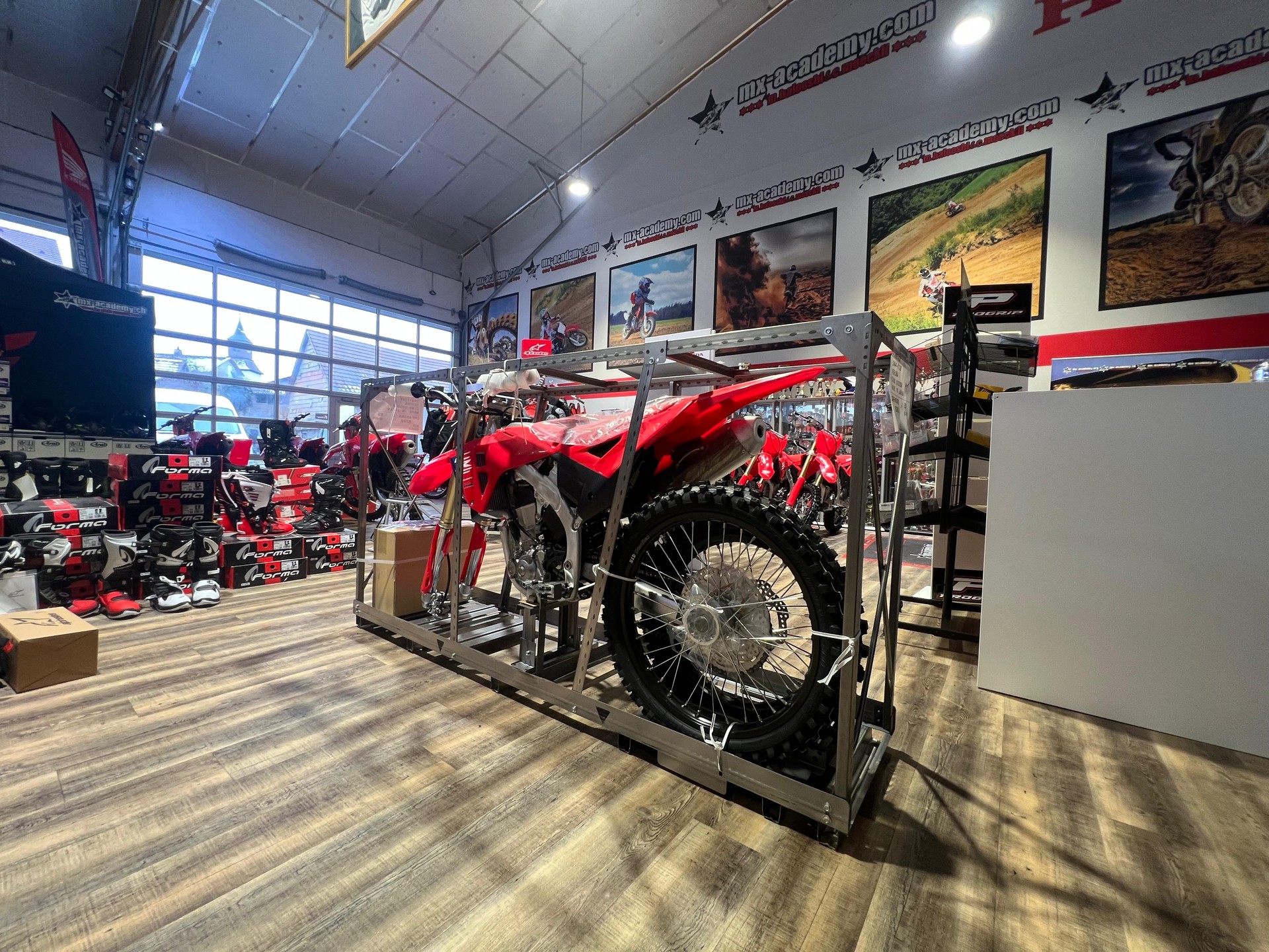 HONDA ** CRF450R ** Neufahrzeug in Kiste-image-5