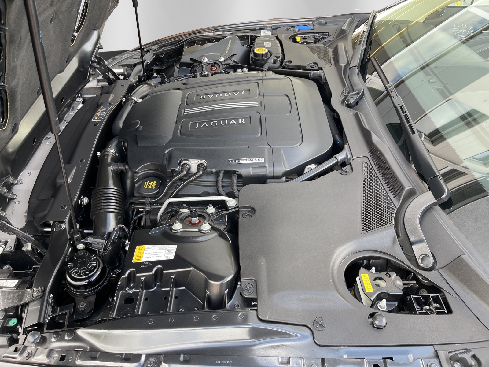 JAGUAR XKR 5.0 V8 SC Automatic-image-12