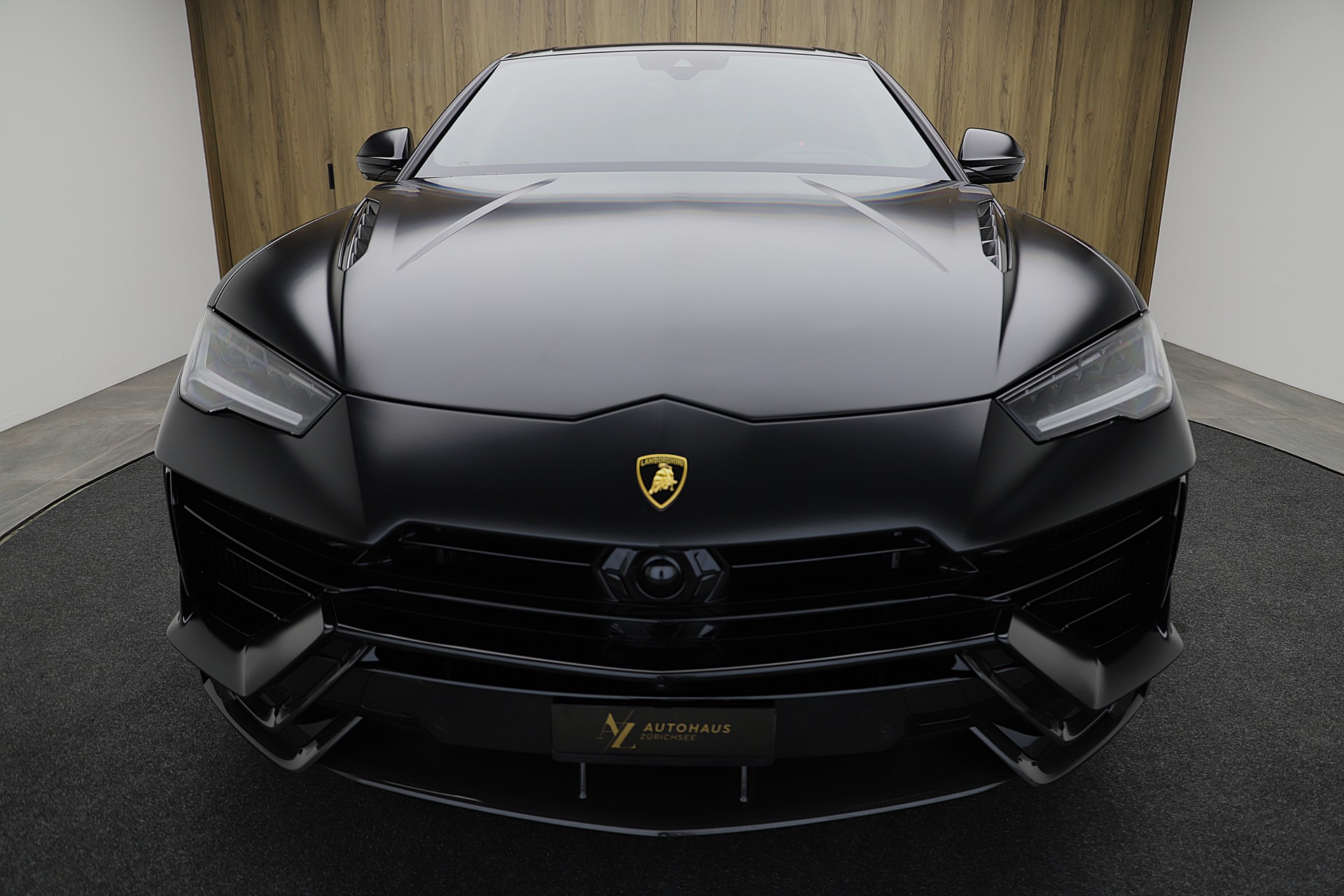 LAMBORGHINI Urus E-Gear Performante-image-1