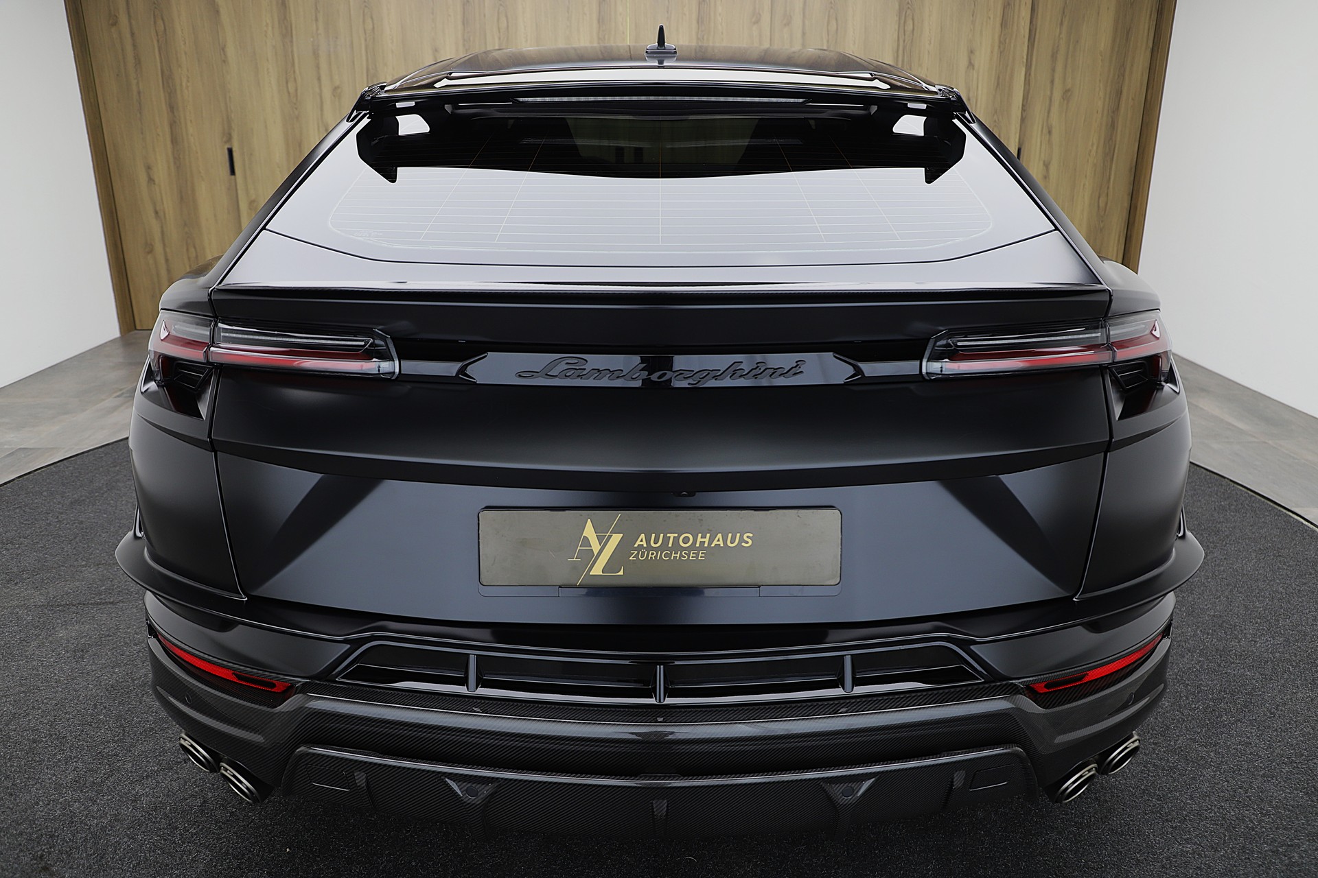 LAMBORGHINI Urus E-Gear Performante-image-3