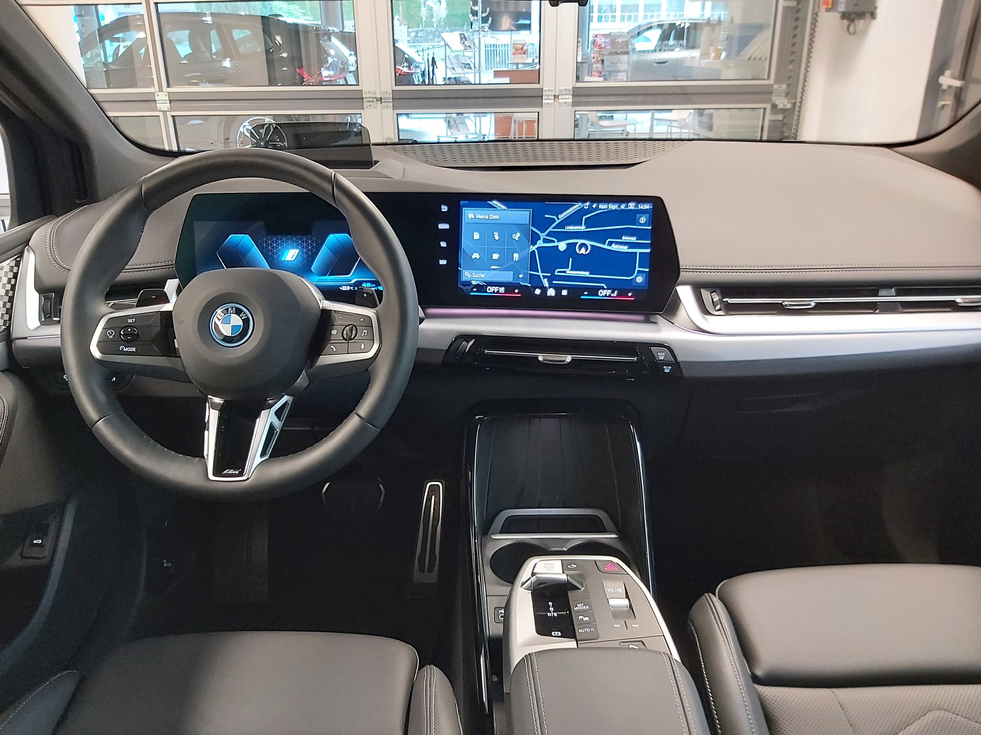 BMW 230e xDr. Act. T. M Sport-image-12