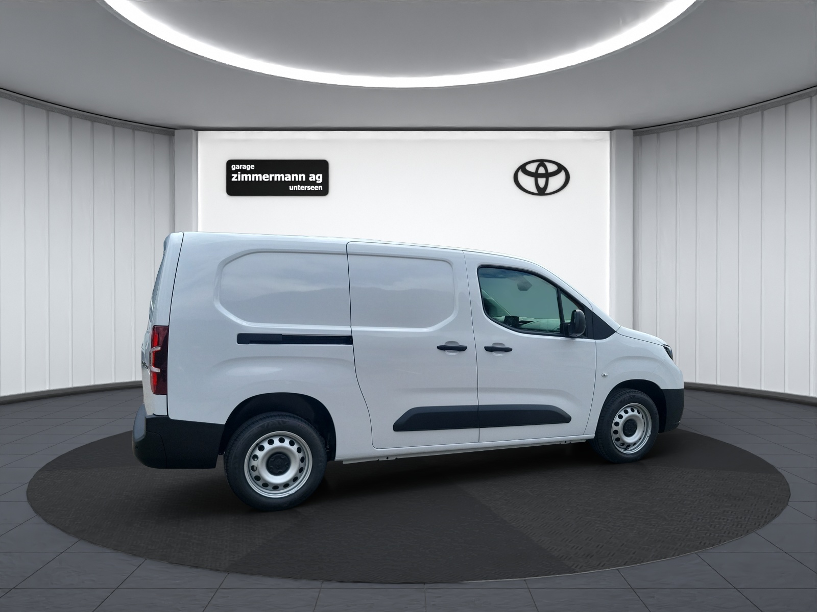 TOYOTA PROACE CITY Van L2 1.5 D Active-image-5