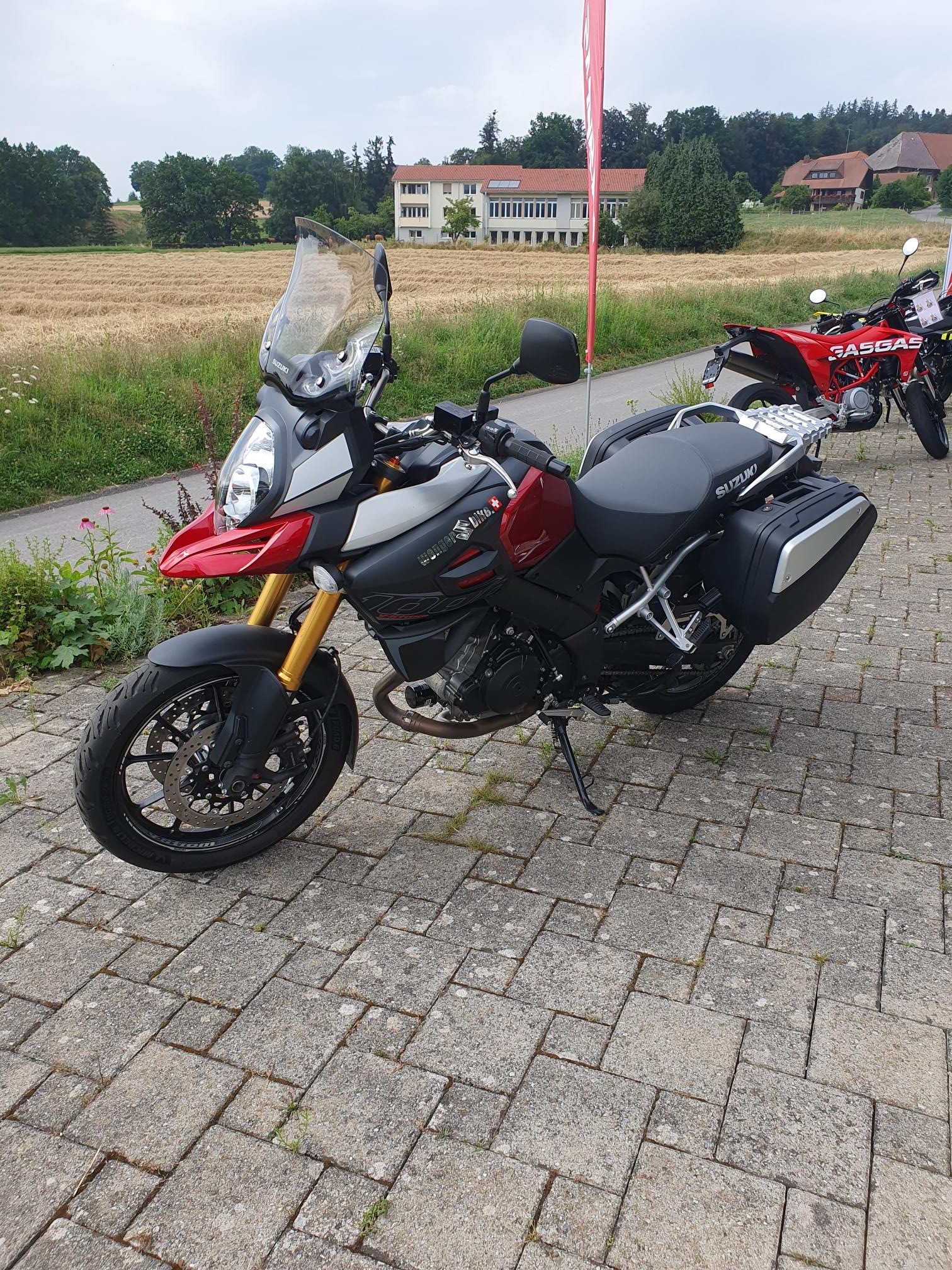 SUZUKI DL 1000 V-Strom Adventure L4