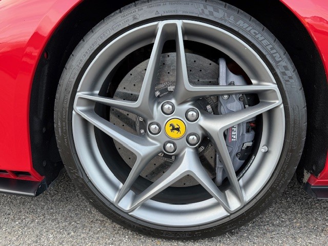 FERRARI F8 Tributo-image-18