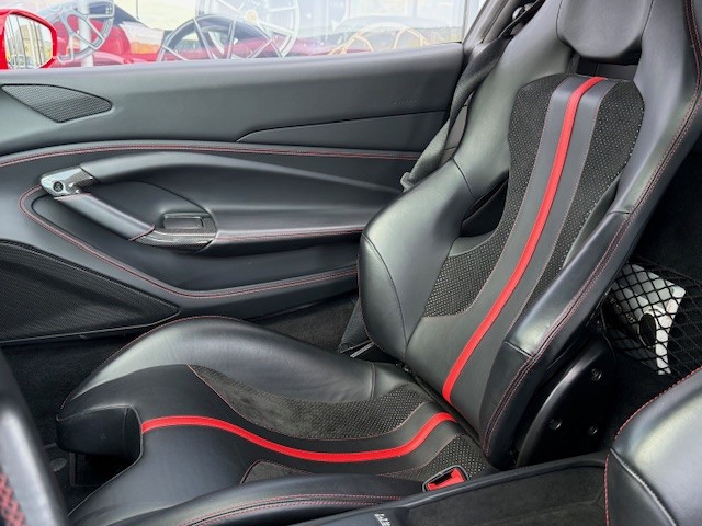 FERRARI F8 Tributo-image-16