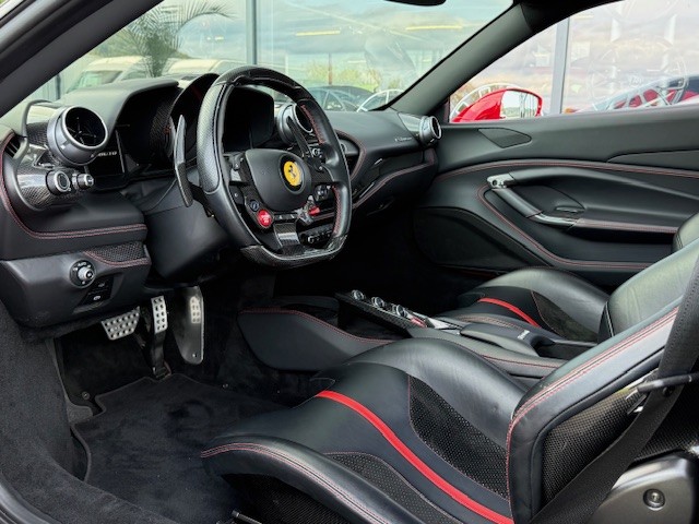 FERRARI F8 Tributo-image-11