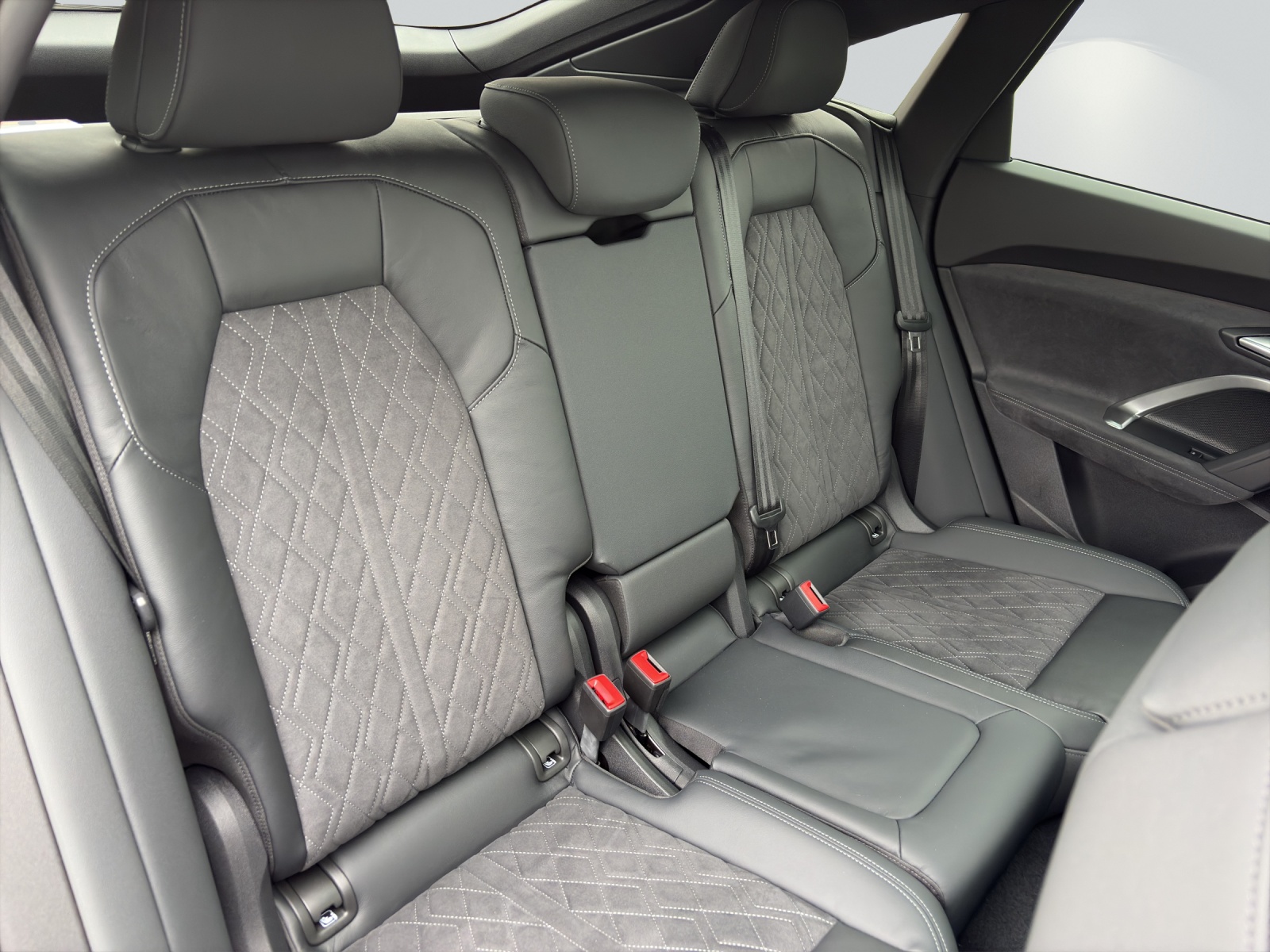 AUDI Q5 Sportback e-hybrid quattro 270 kW S-tronic-image-8