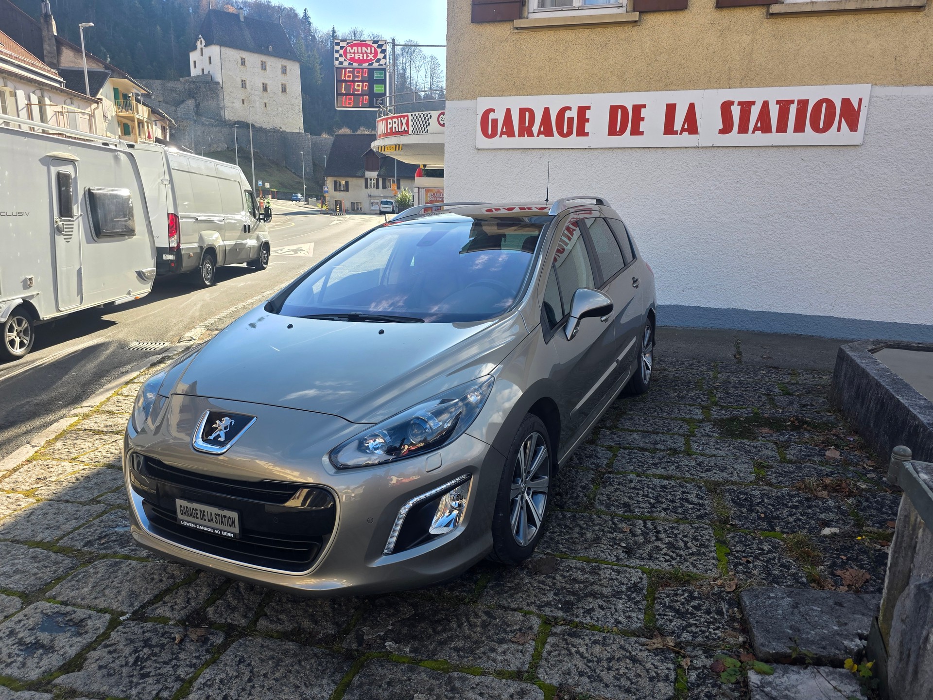 PEUGEOT 308 SW 1.6 16V Turbo Allure-image-0