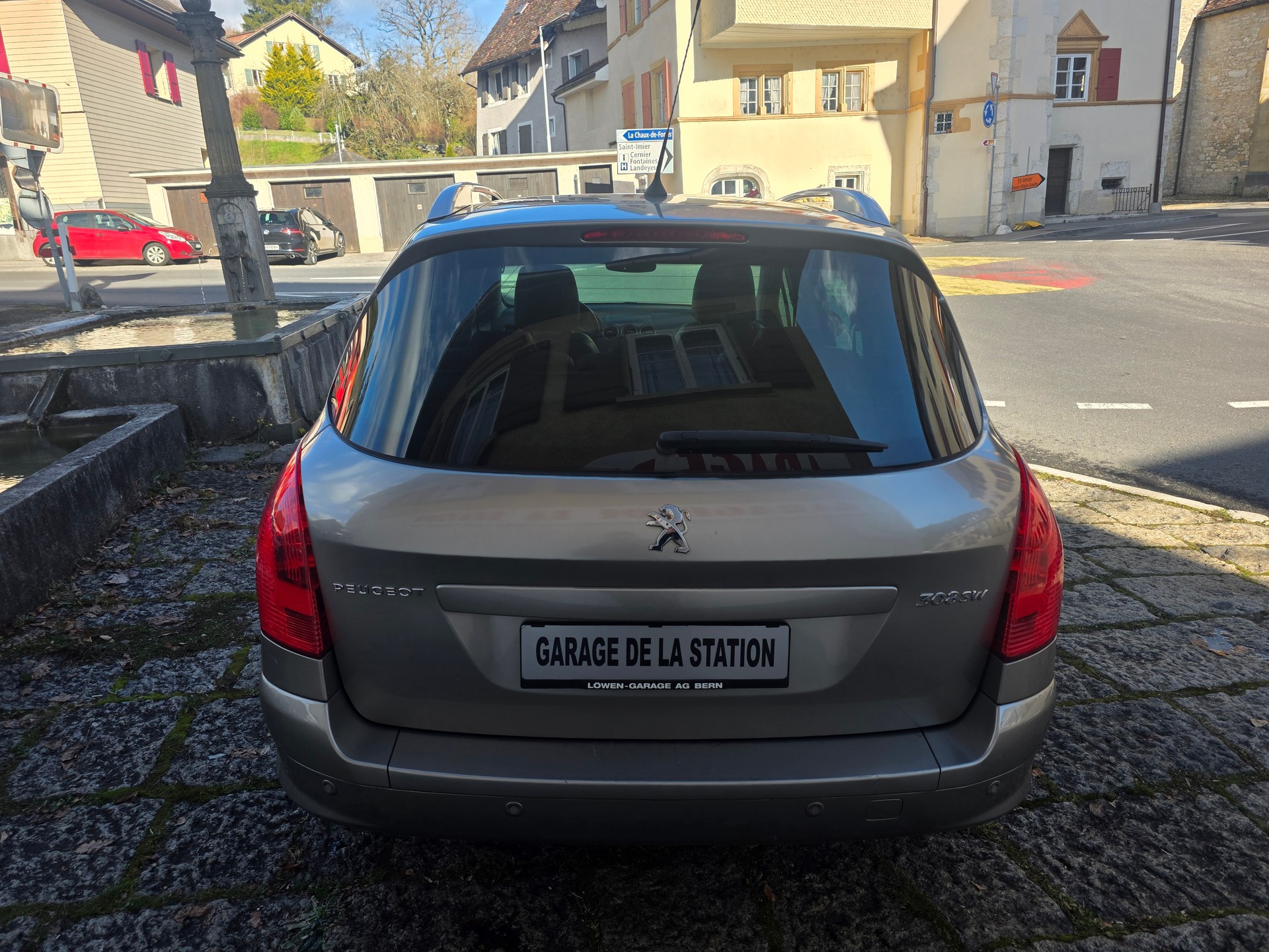 PEUGEOT 308 SW 1.6 16V Turbo Allure-image-4