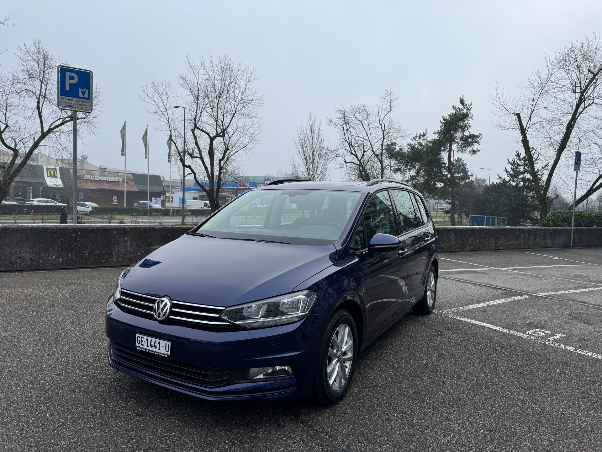 VW Touran 2.0 TDI BlueMotion Technology Comfortline DSG-image-4
