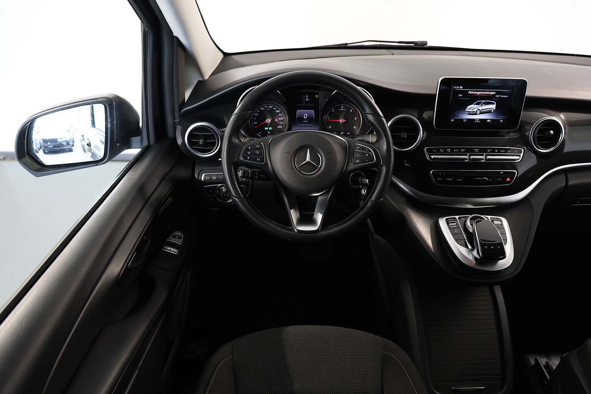 MERCEDES-BENZ V 250 d lang 4Matic 7G-Tronic-image-8