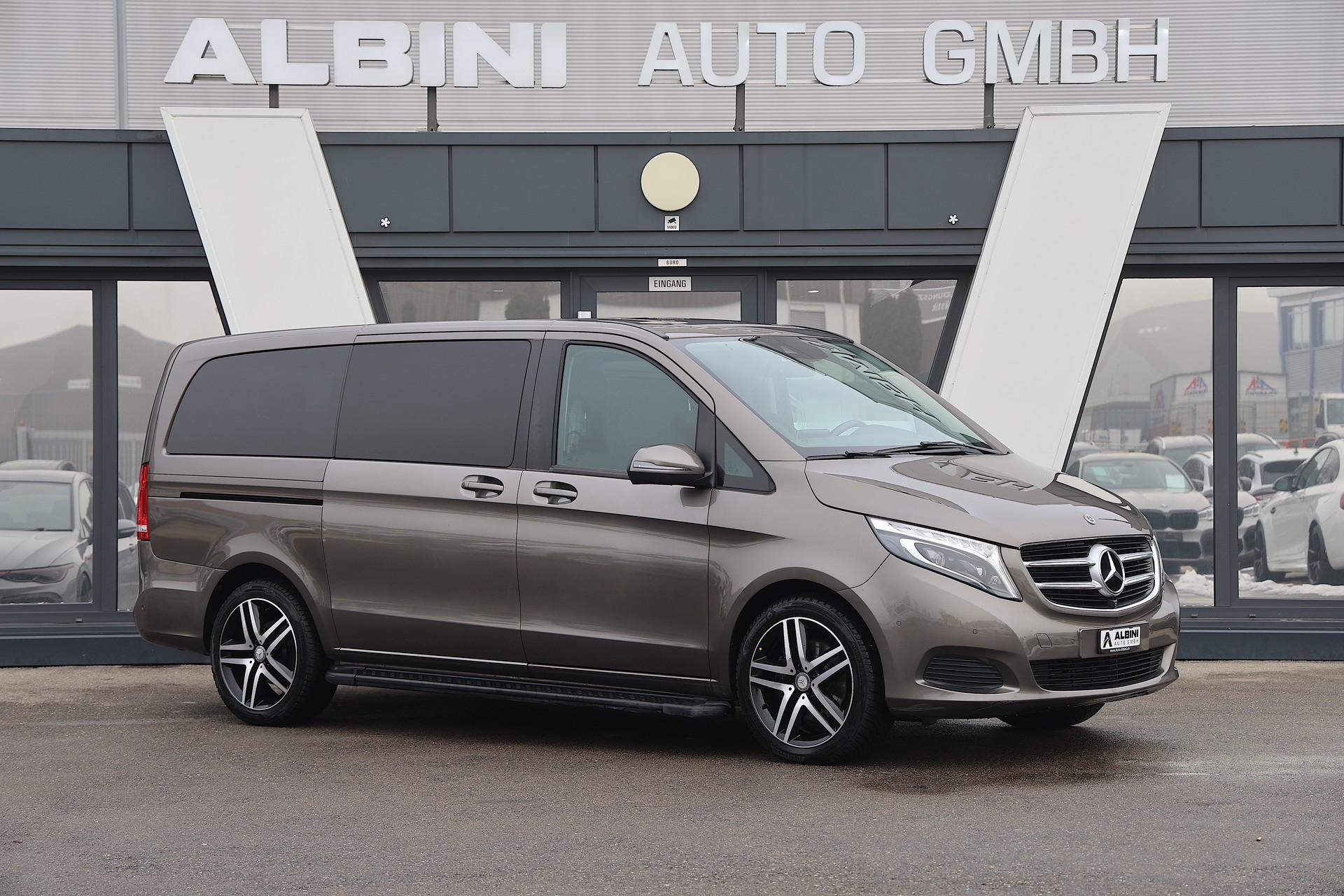 MERCEDES-BENZ V 250 d lang 4Matic 7G-Tronic-image-1