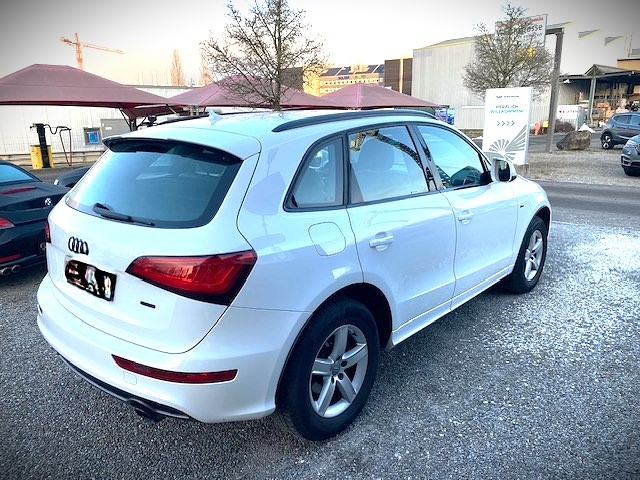 AUDI Q5 2.0 TFSI quattro T-Tronic-showroom-element-2