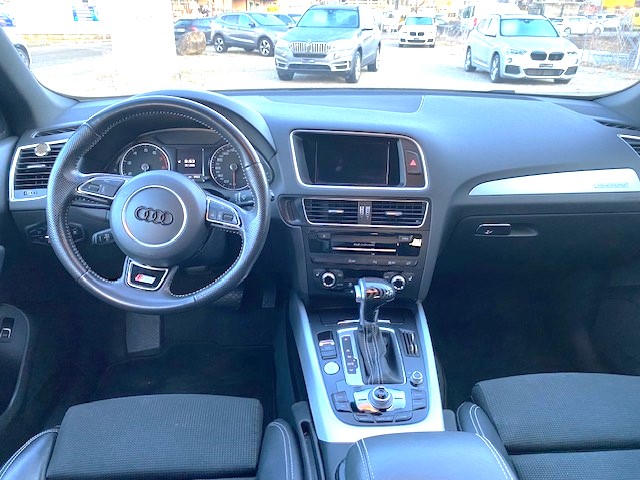 AUDI Q5 2.0 TFSI quattro T-Tronic-image-7