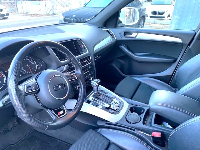 AUDI Q5 2.0 TFSI quattro T-Tronic-image-6