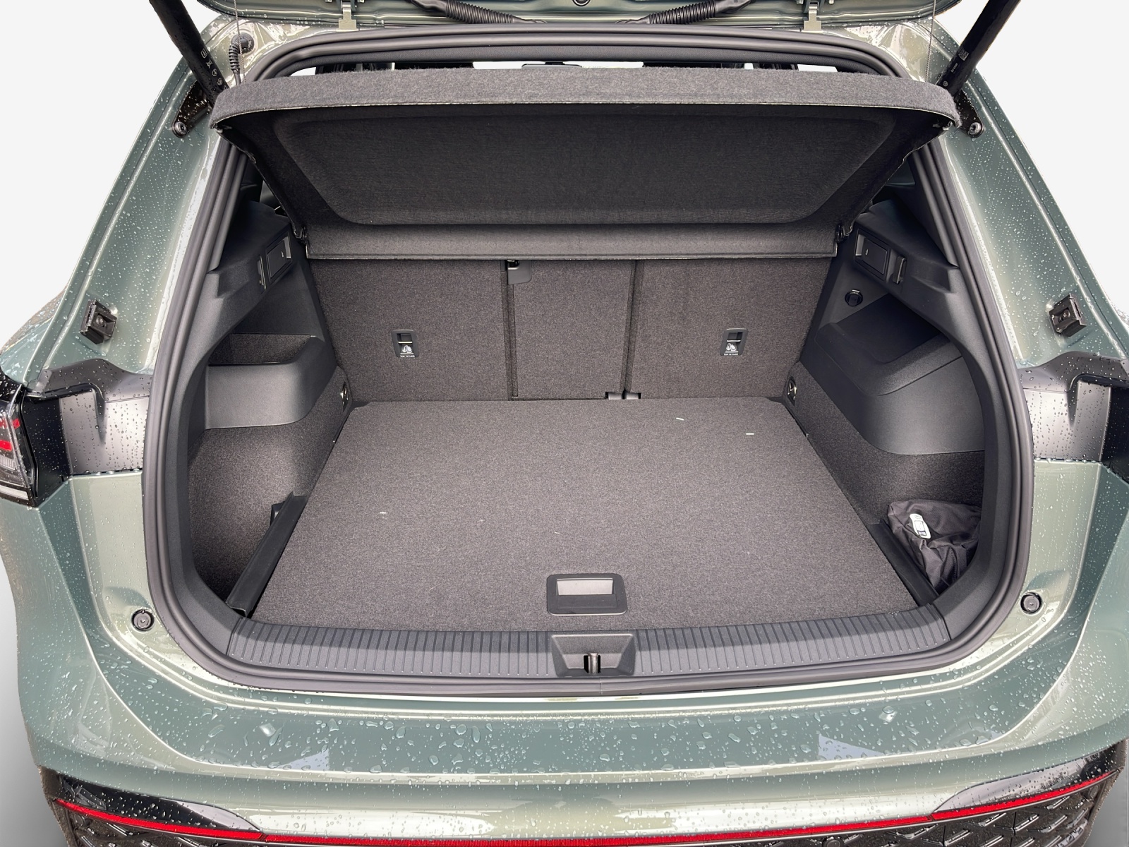 VW Tiguan 2.0 TSI DSG R-Line 4Motion-image-12