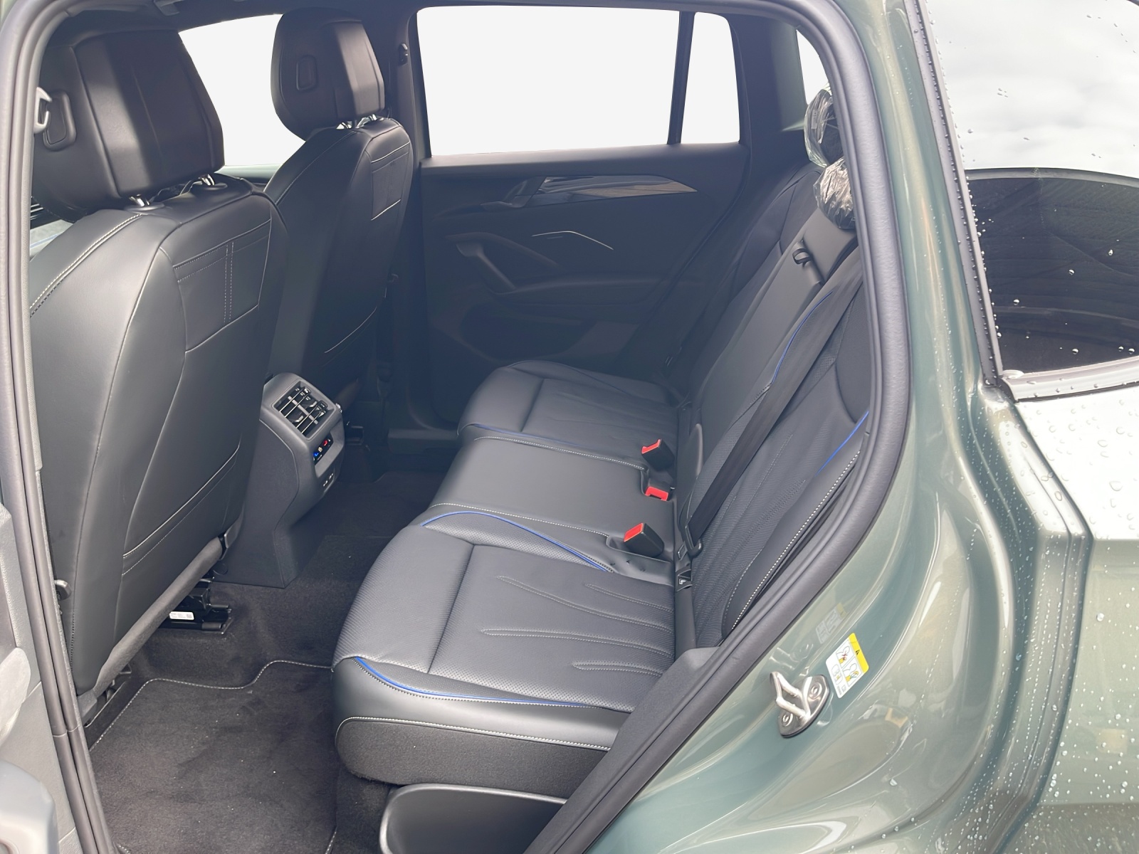 VW Tiguan 2.0 TSI DSG R-Line 4Motion-image-11
