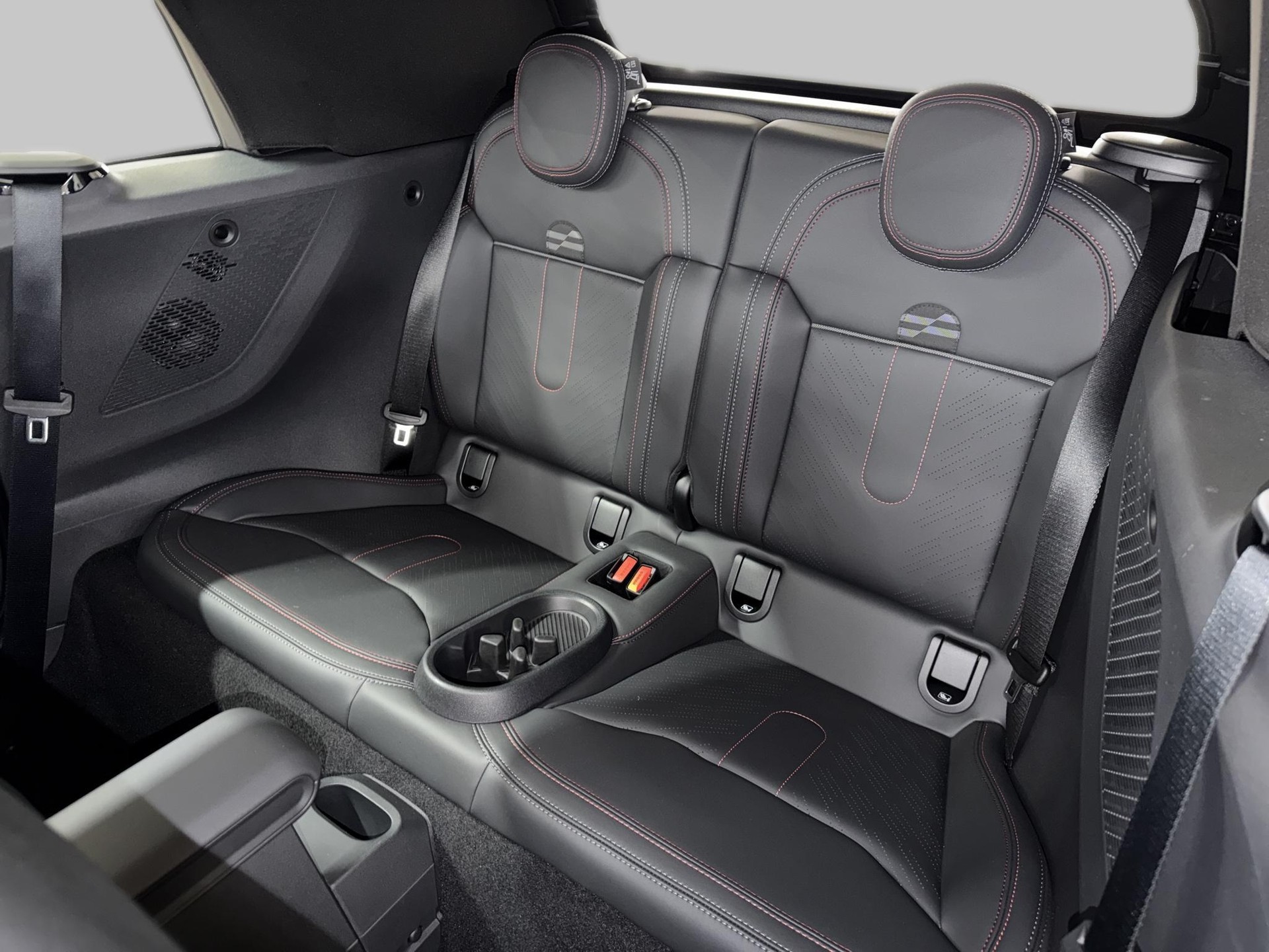MINI John Cooper Works Cabrio-image-16