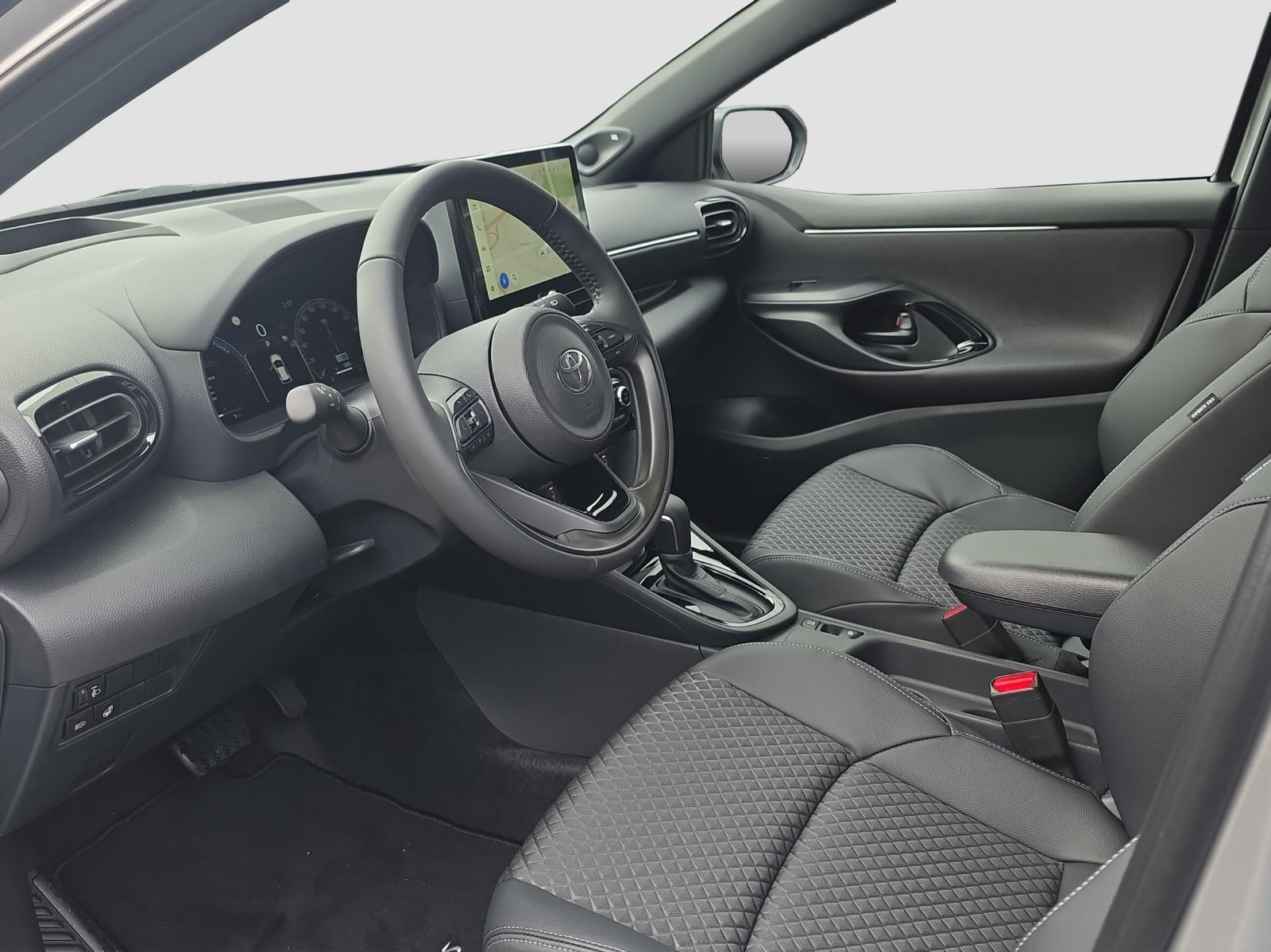TOYOTA Yaris 1.5 VVT-i HSD Premium-image-17